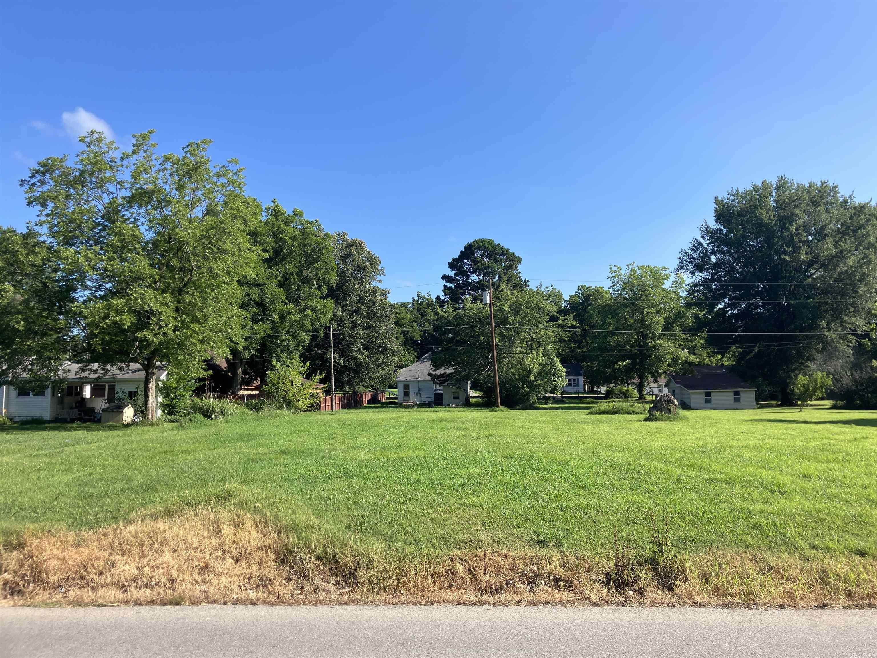853 W Clay  Piggott, AR