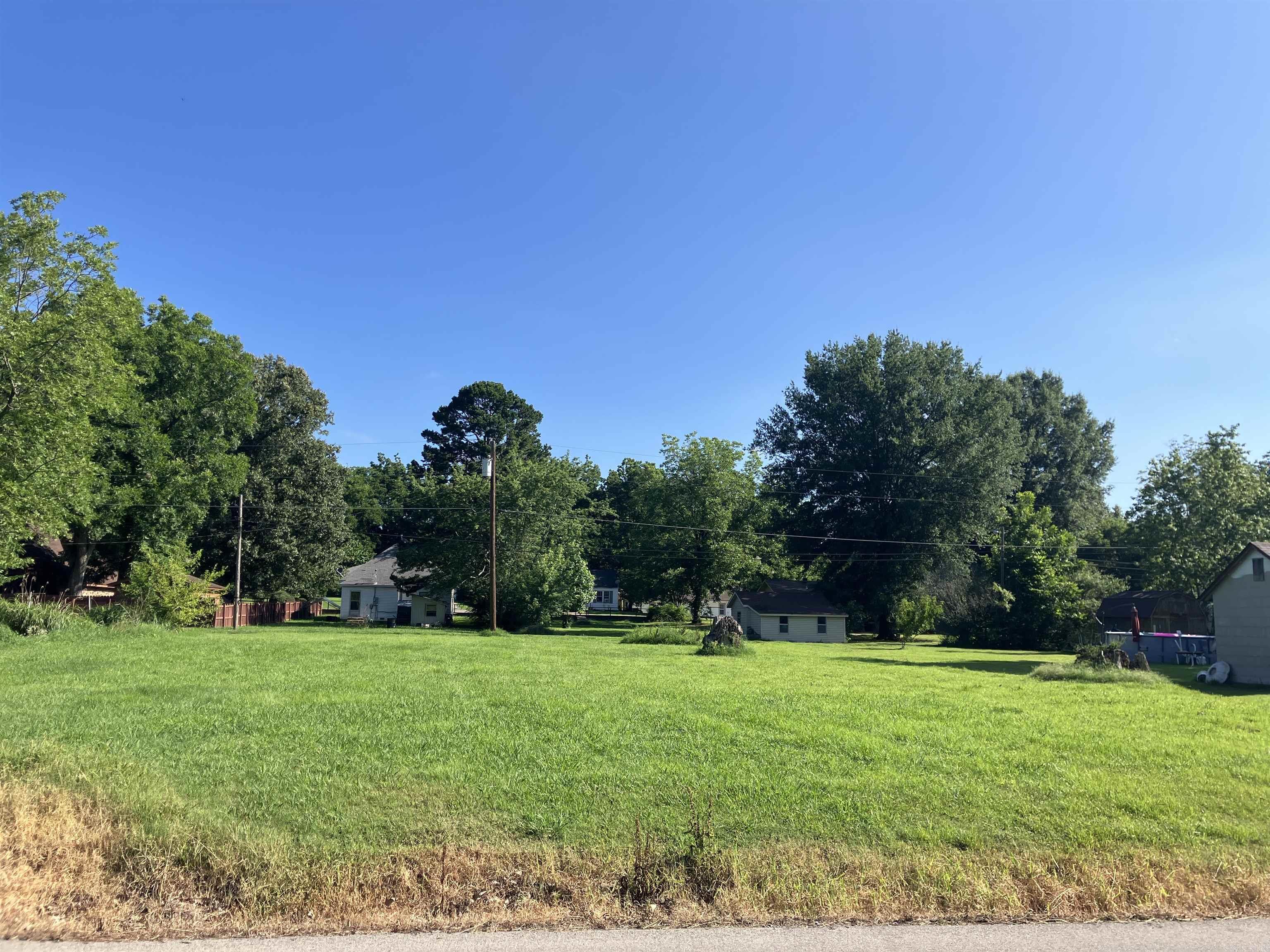 853 W Clay  Piggott, AR