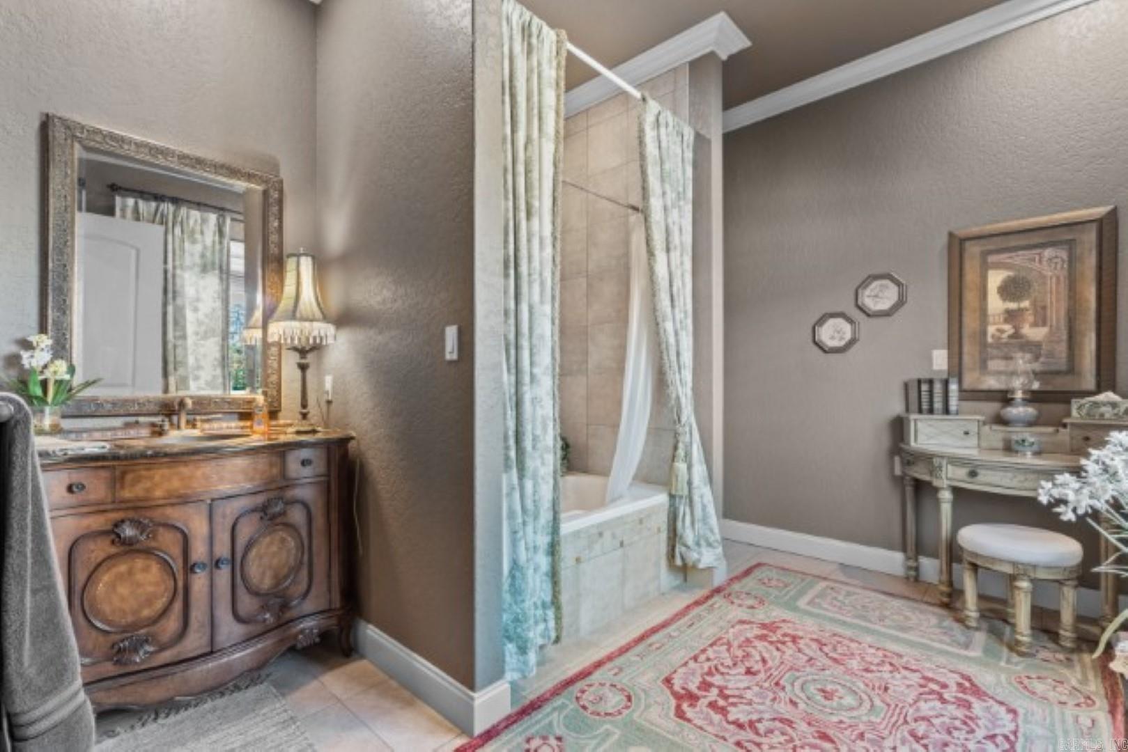 160 Bridgewater Point Hot Springs, AR 71913