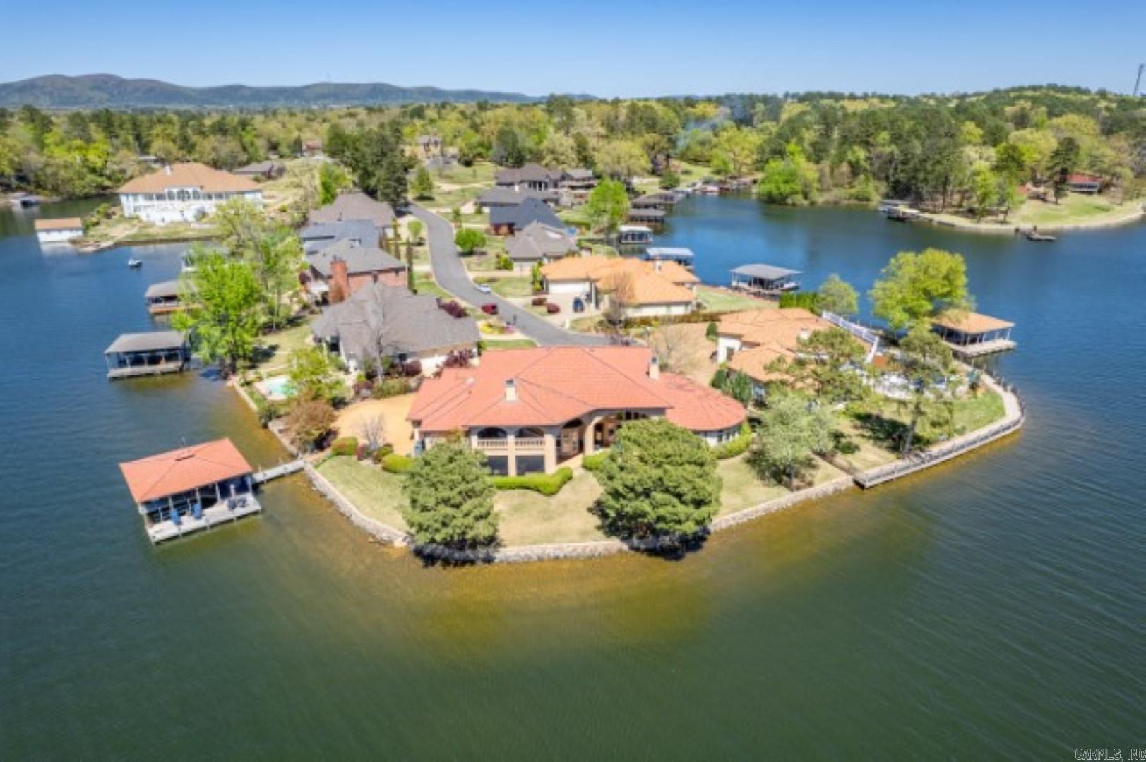 160 Bridgewater Point Hot Springs, AR 71913