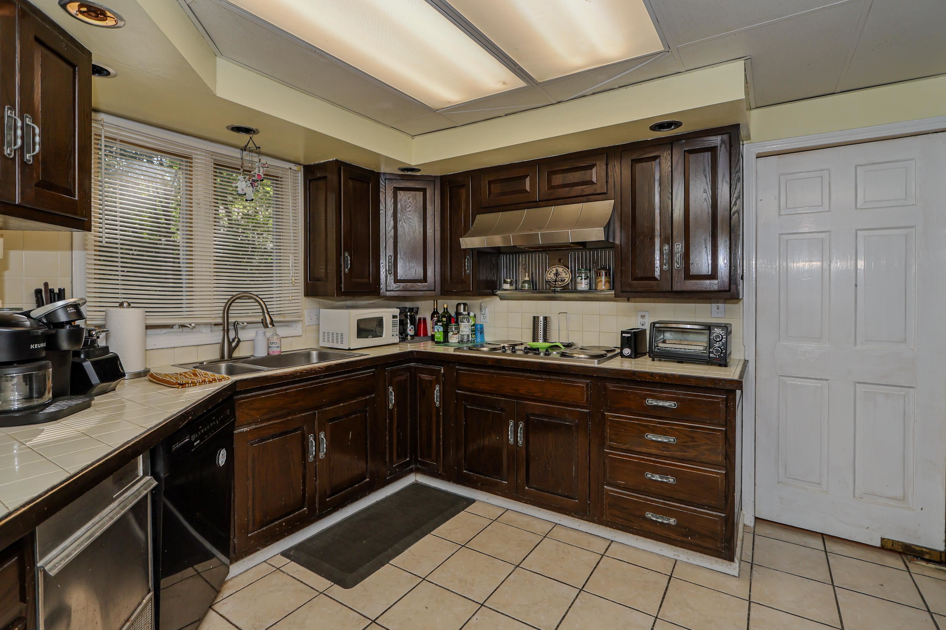 2318  Redbud Dr  Jonesboro, AR