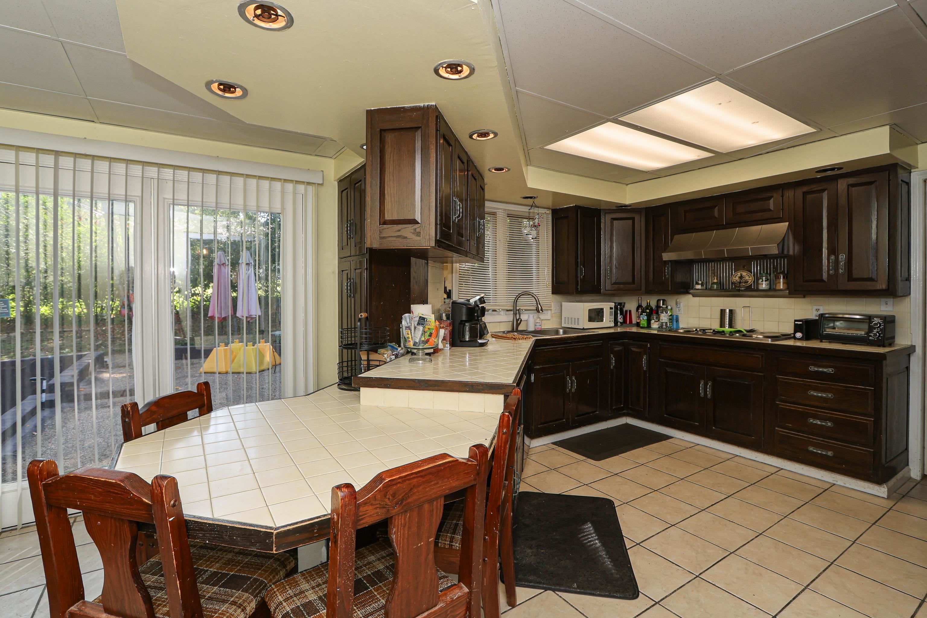 2318  Redbud Dr  Jonesboro, AR