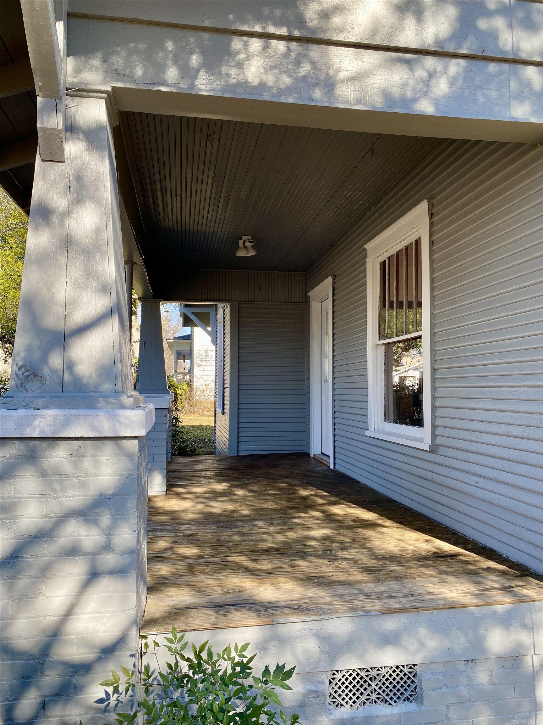 312 N Montgomery St  Clarksville, AR