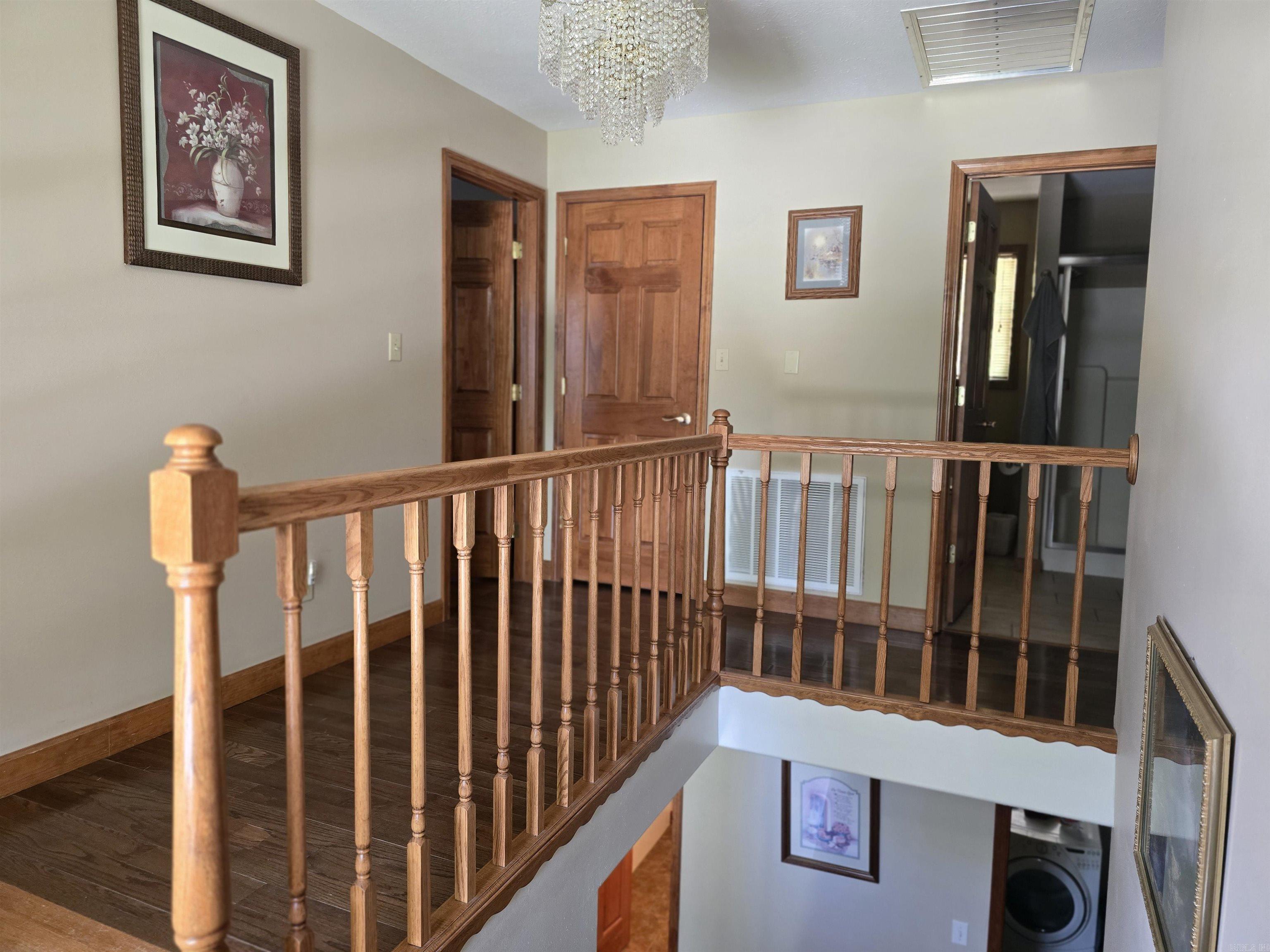 9076 EDGEMONT Road Greers Ferry, AR 72067