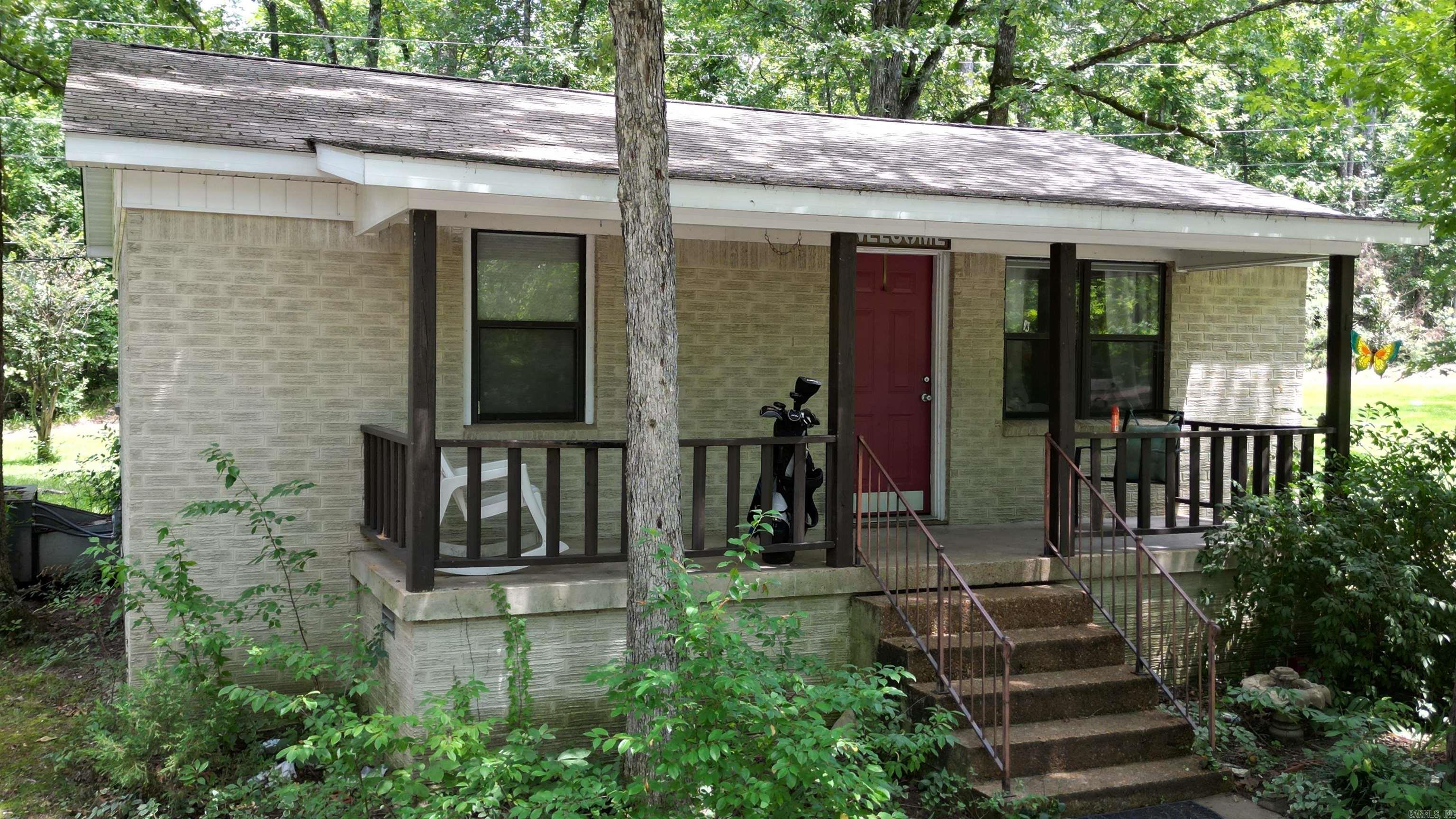 9076 EDGEMONT Road Greers Ferry, AR 72067