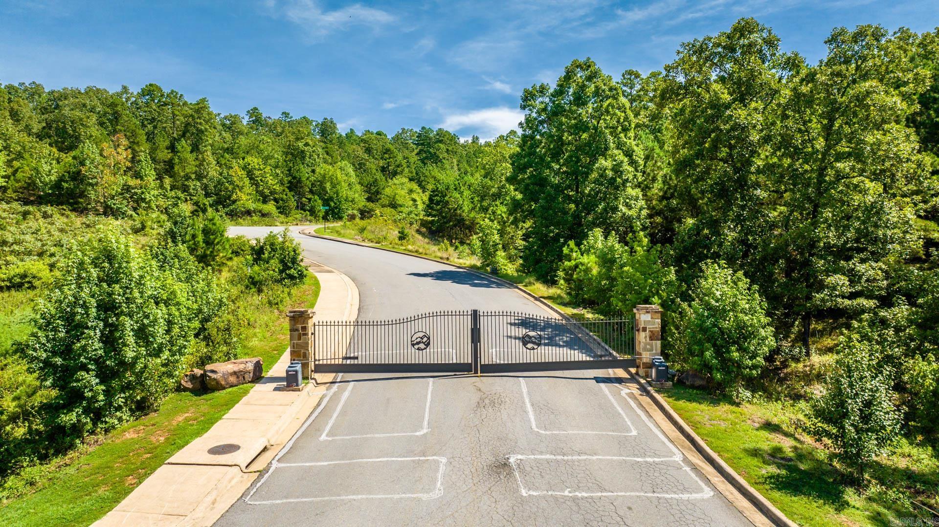 16100 & 16104  Vista Del Rio  Maumelle, AR
