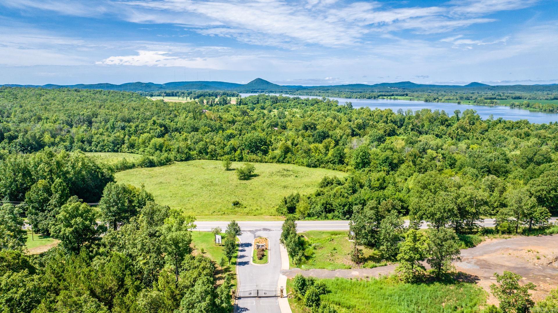 16100 & 16104  Vista Del Rio  Maumelle, AR