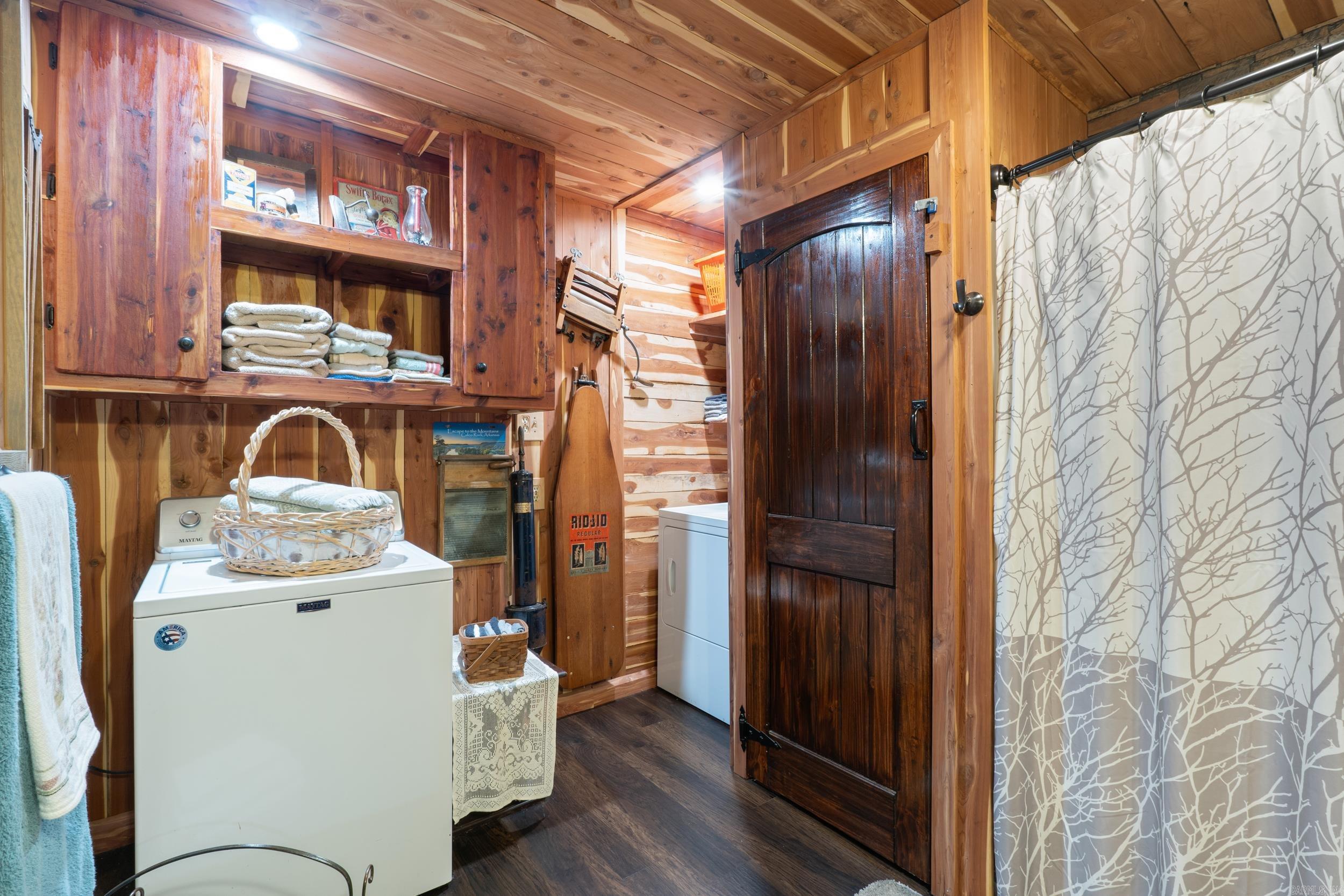 131  Walnut  Calico Rock, AR