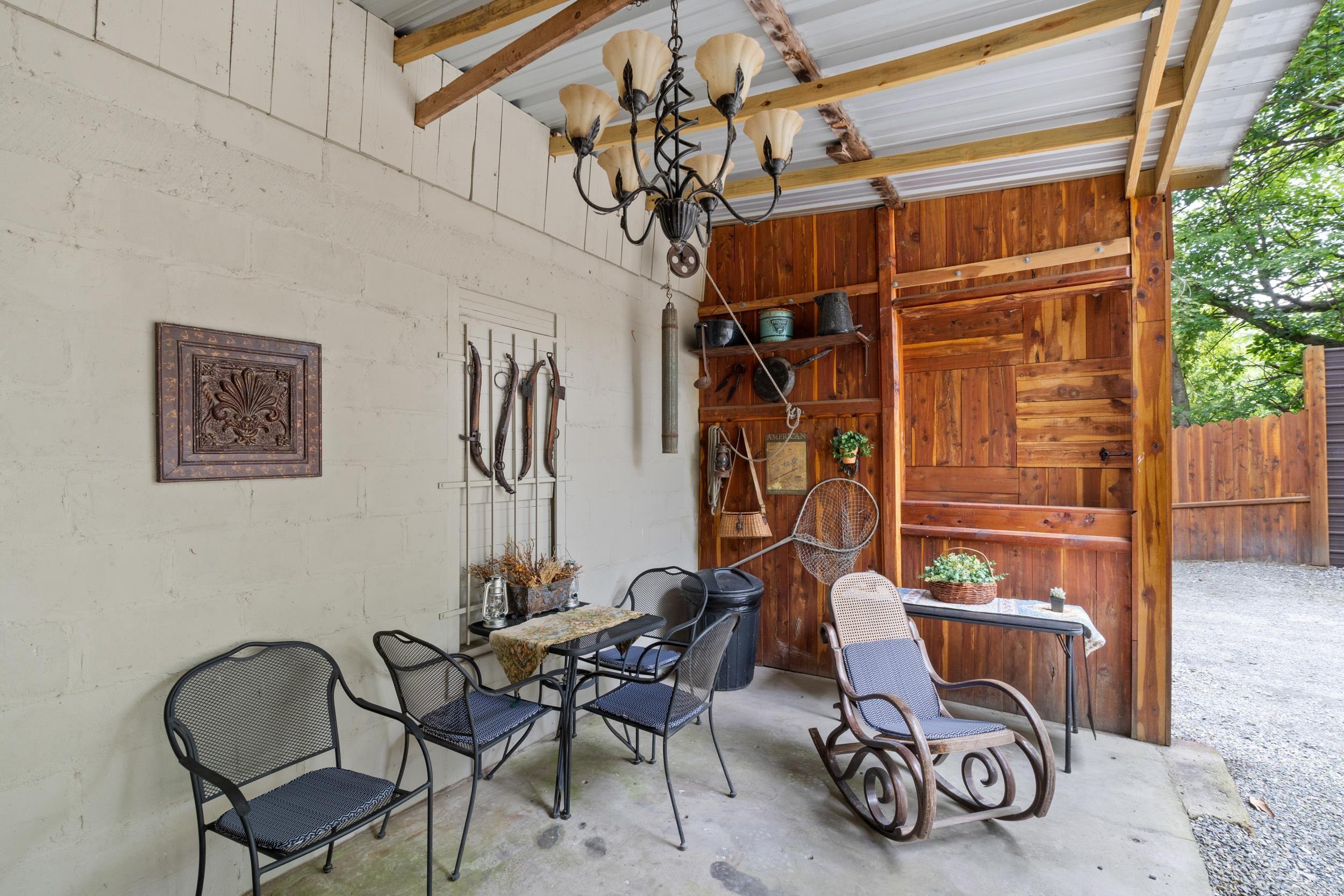 131  Walnut  Calico Rock, AR