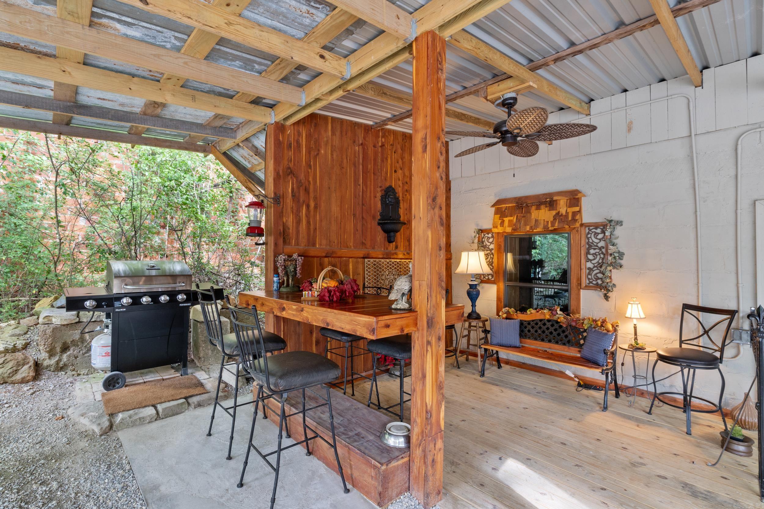 131  Walnut  Calico Rock, AR