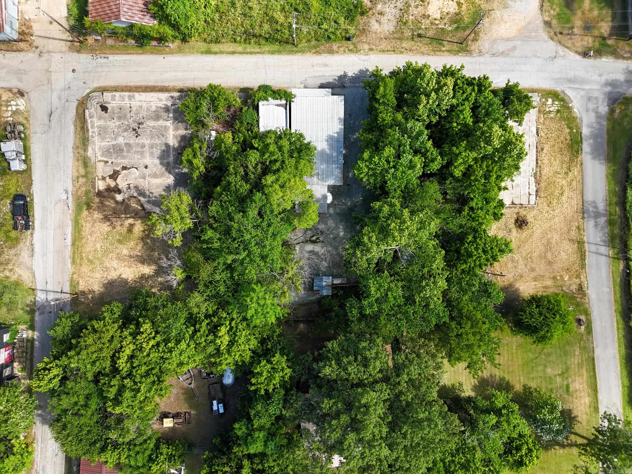 131  Walnut  Calico Rock, AR