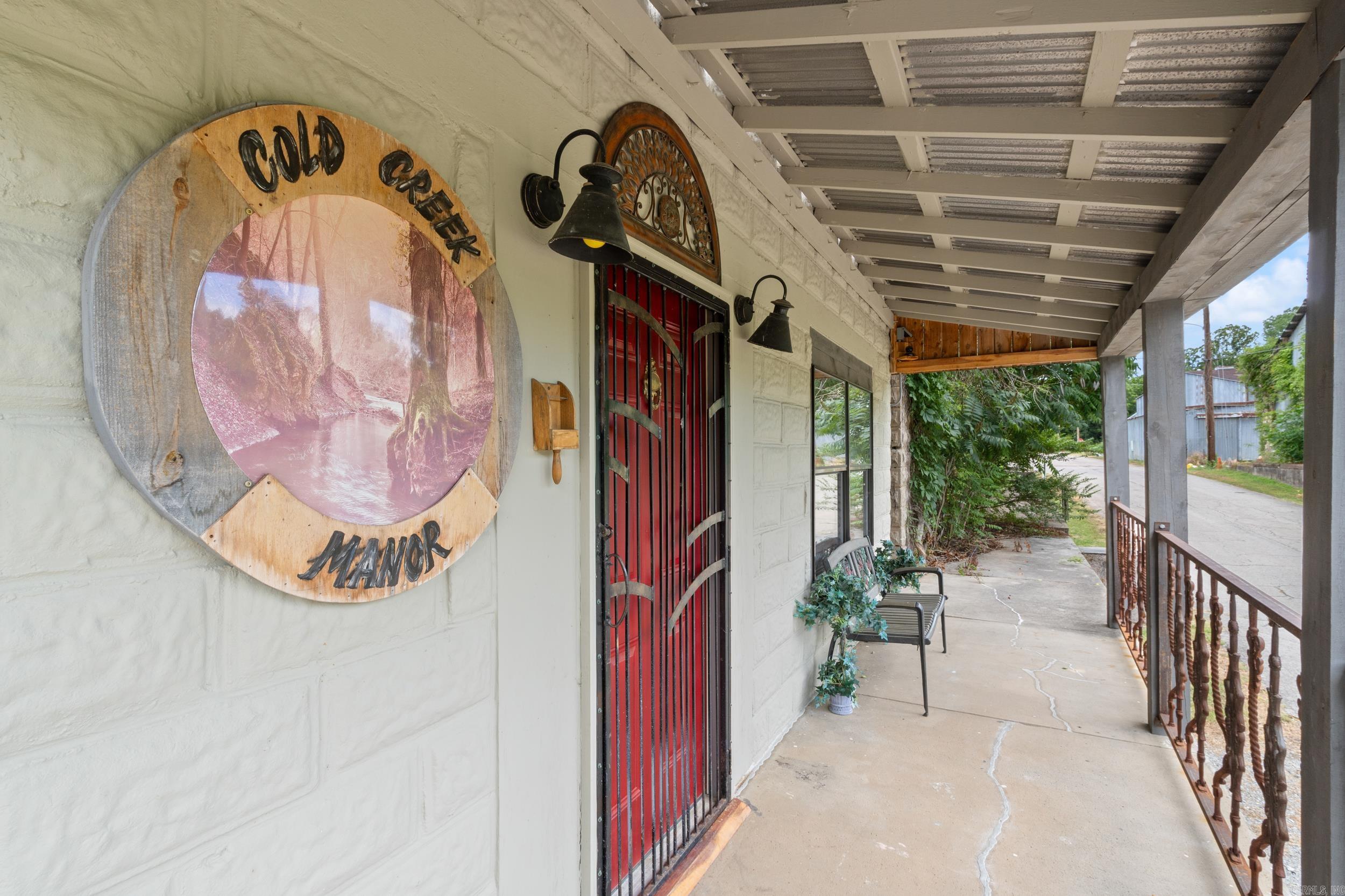 131  Walnut  Calico Rock, AR