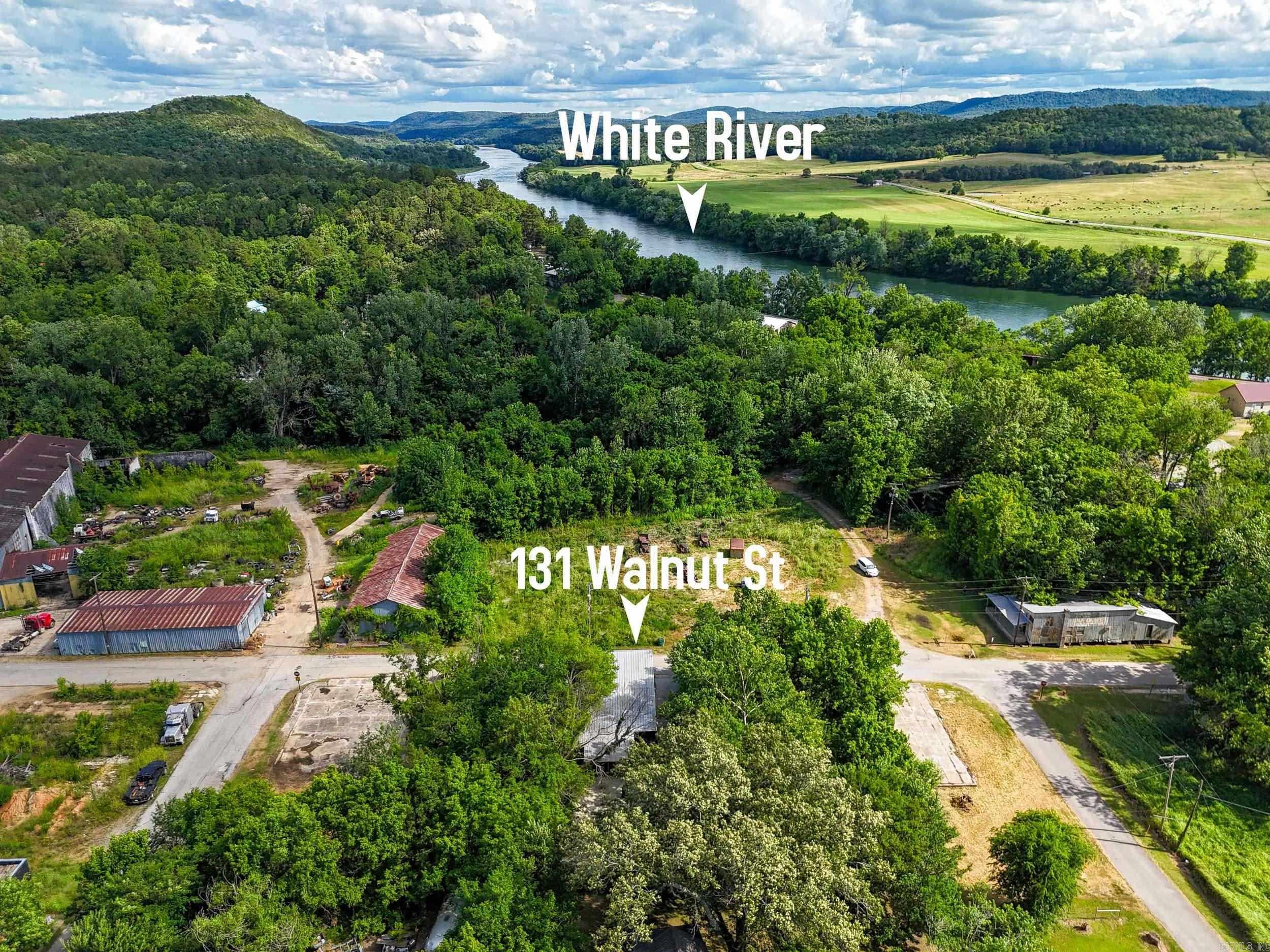 131  Walnut  Calico Rock, AR