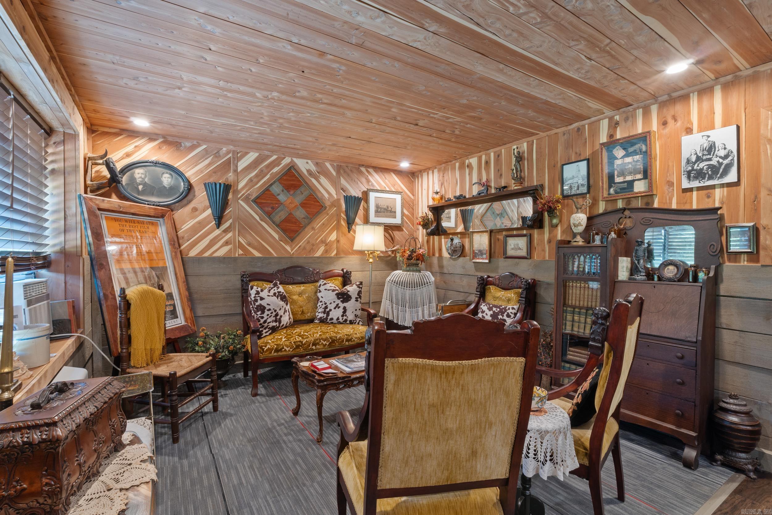 131  Walnut  Calico Rock, AR