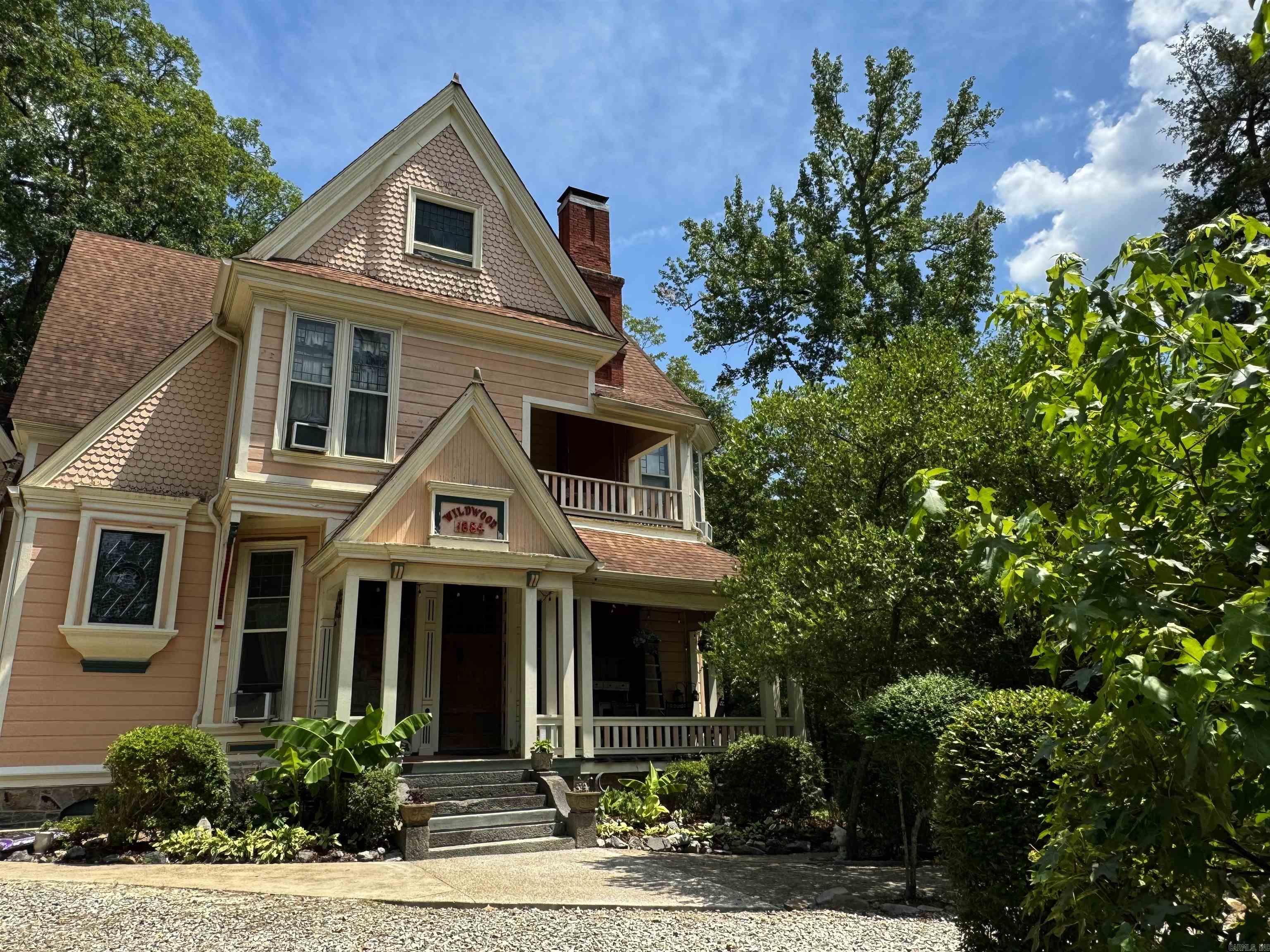 808  Park  Hot Springs, AR