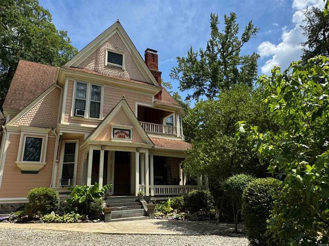 808  Park  Hot Springs, AR