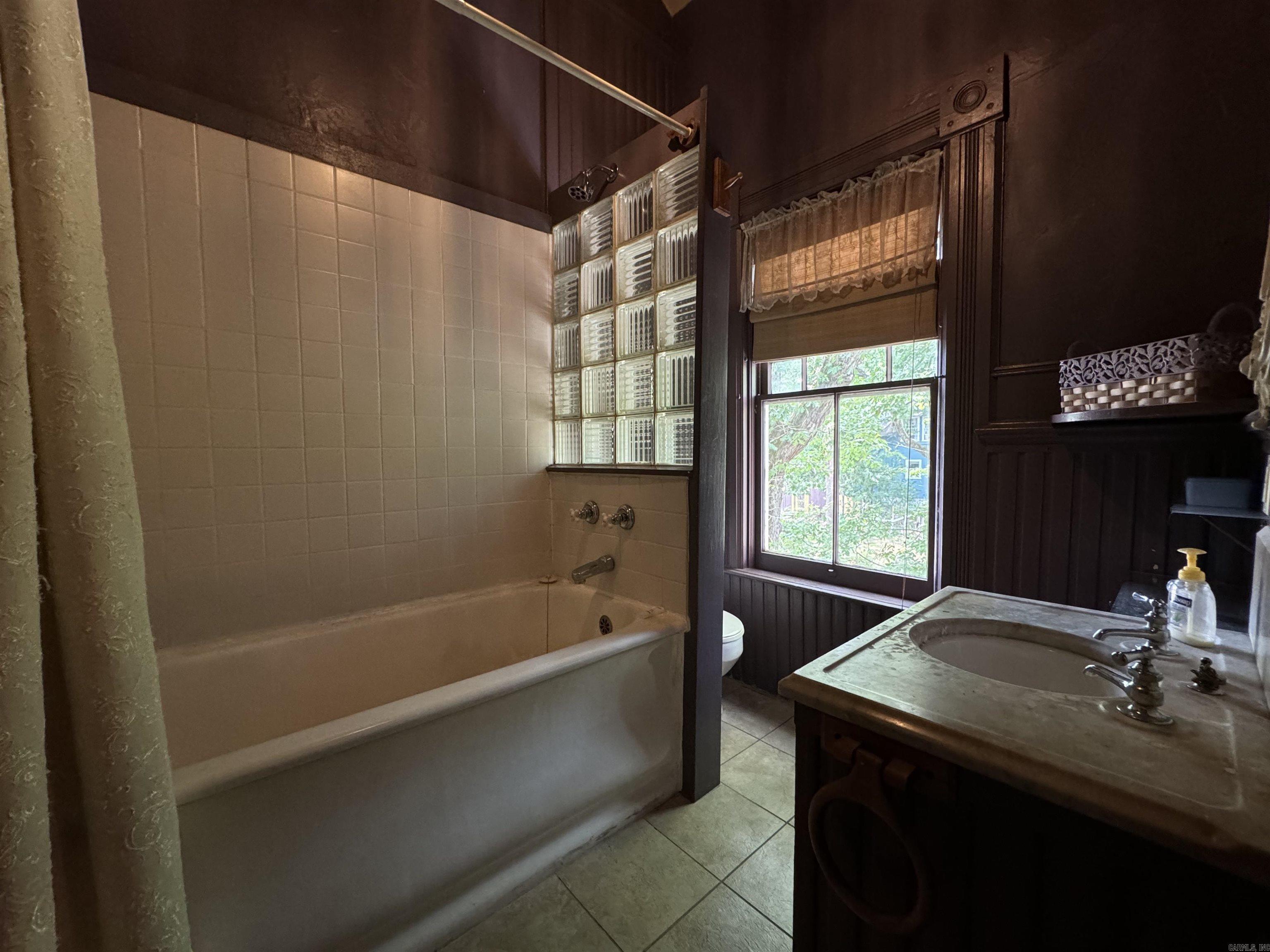 808  Park  Hot Springs, AR
