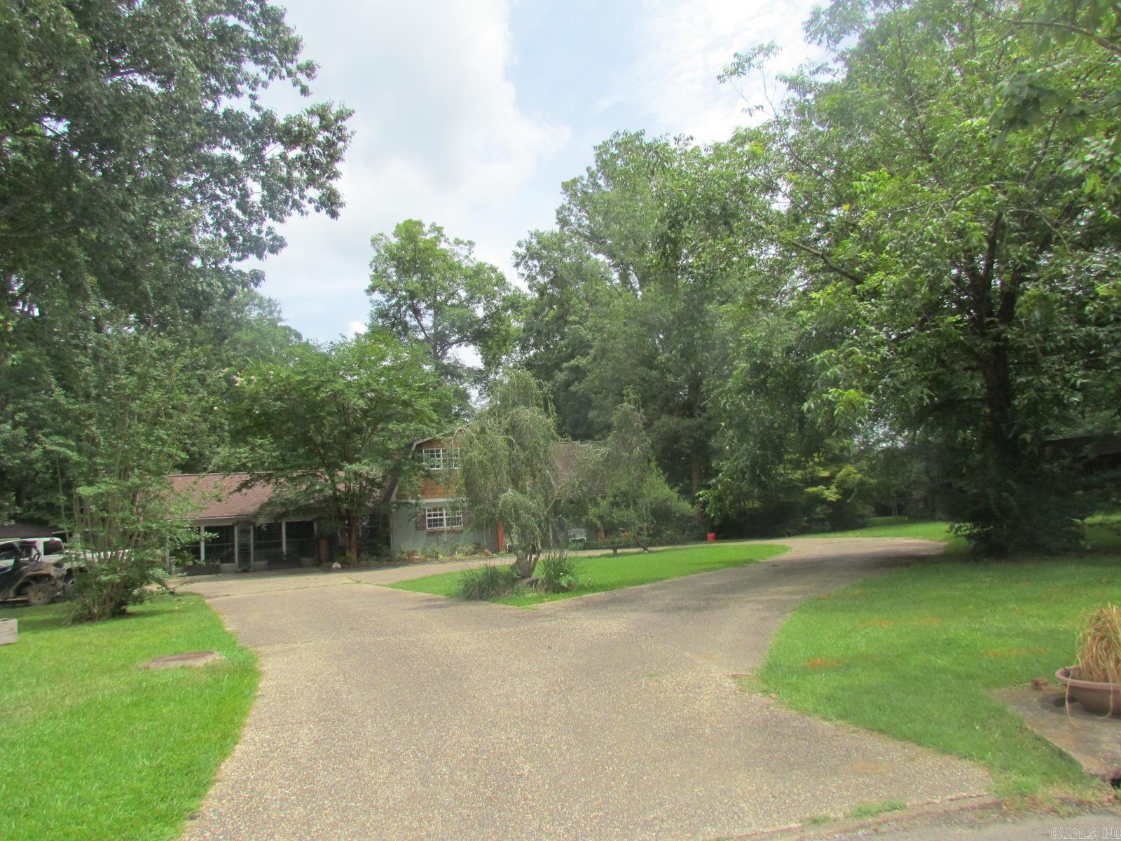 107  Magnolia Circle  Crossett, AR