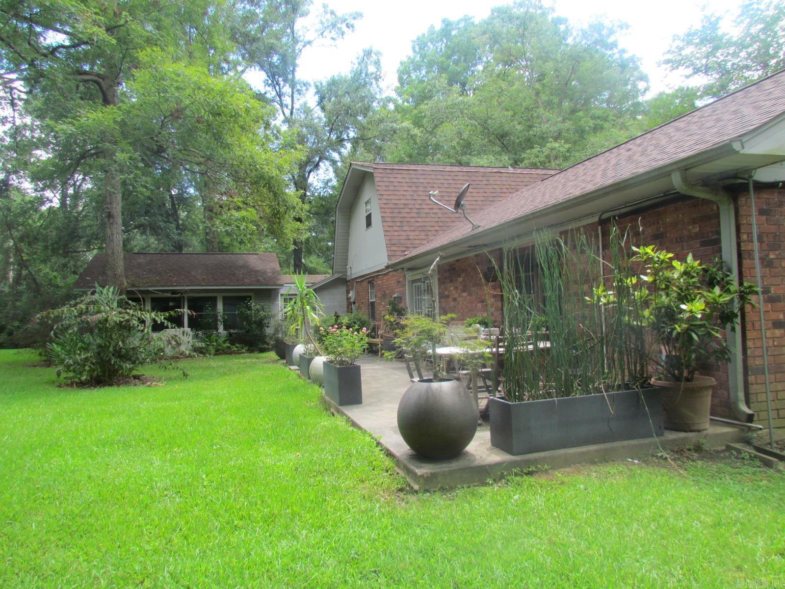 107  Magnolia Circle  Crossett, AR
