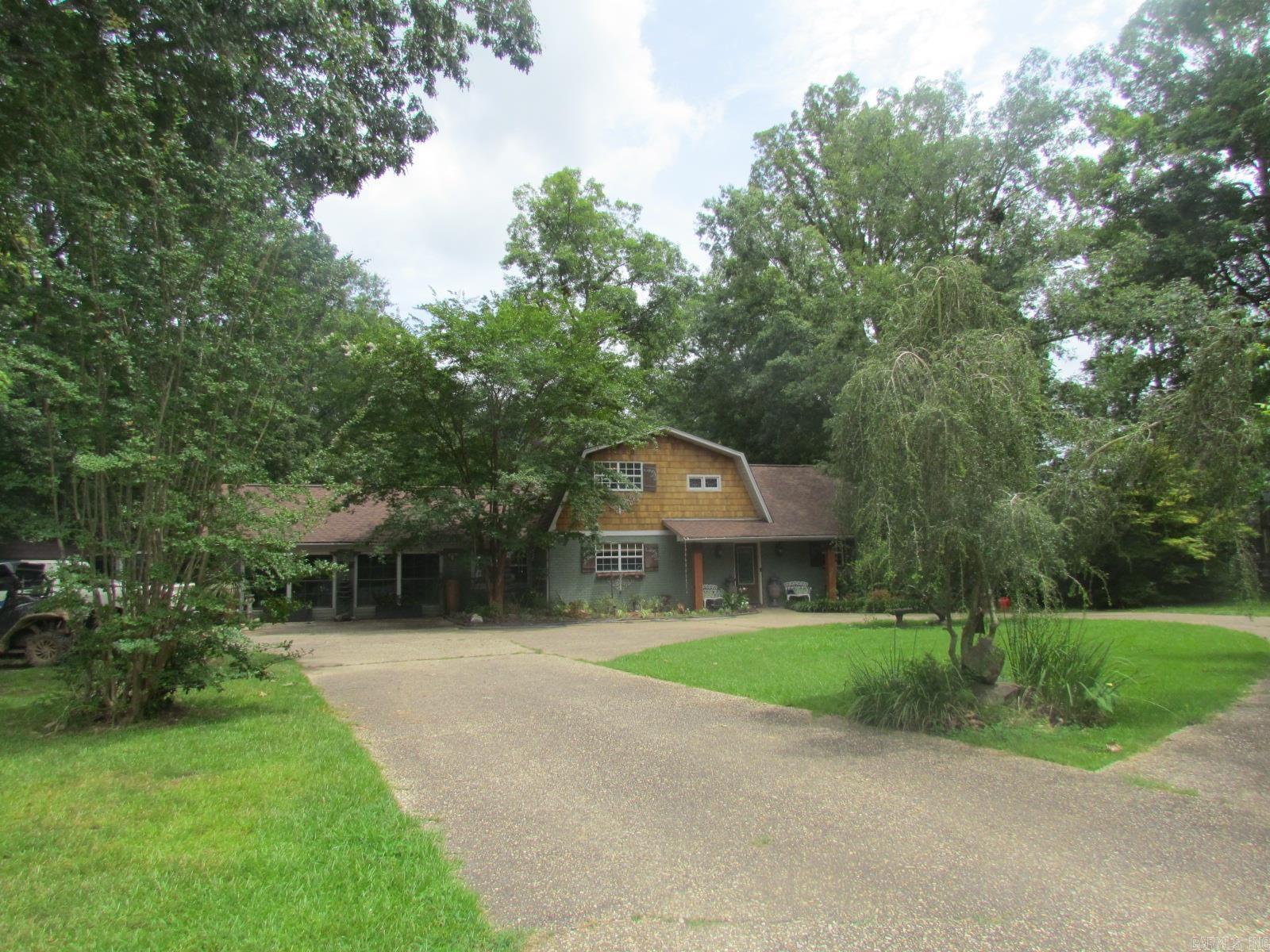 107  Magnolia Circle  Crossett, AR