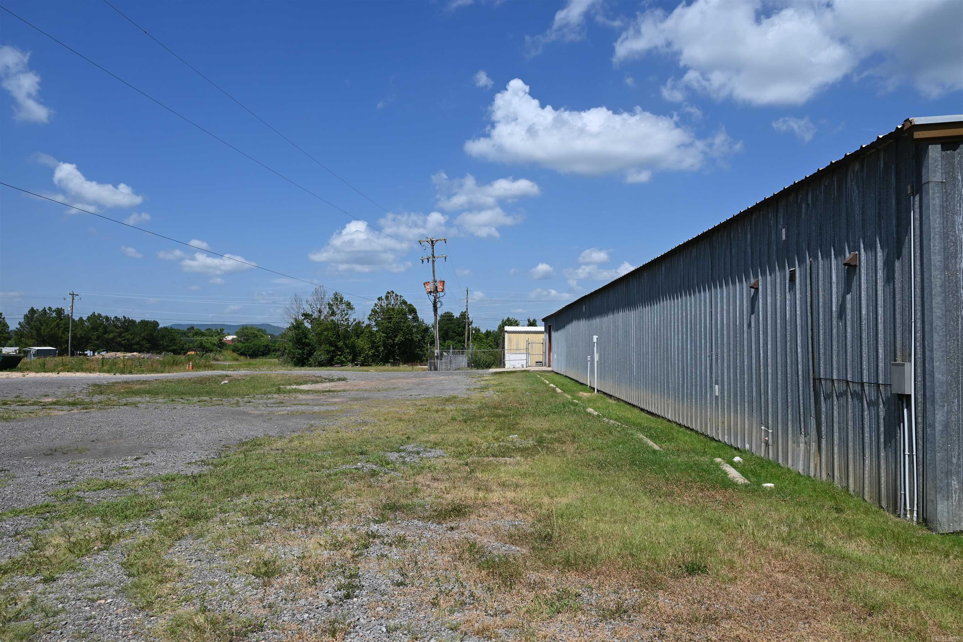 100 TILLCO Marshall, AR 72650