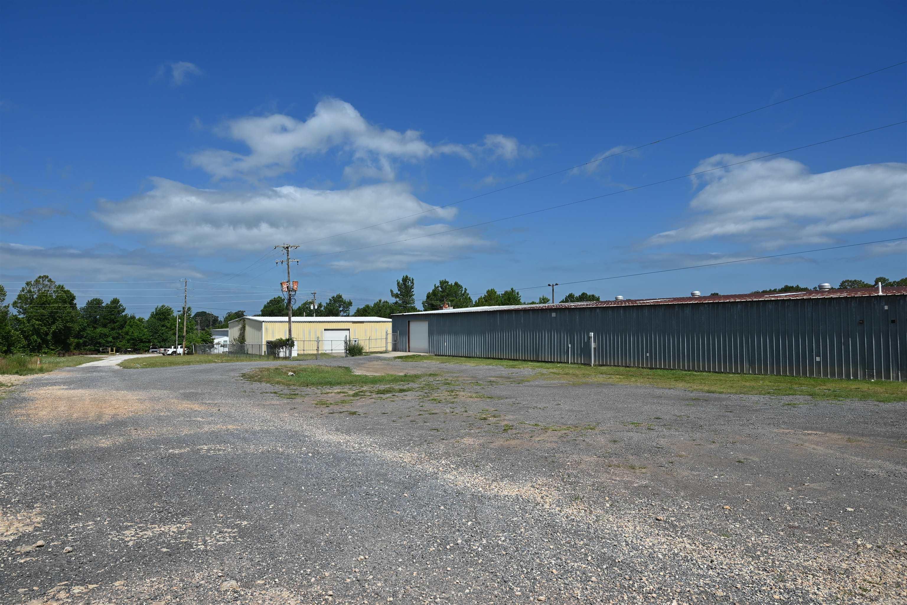 100 TILLCO Marshall, AR 72650