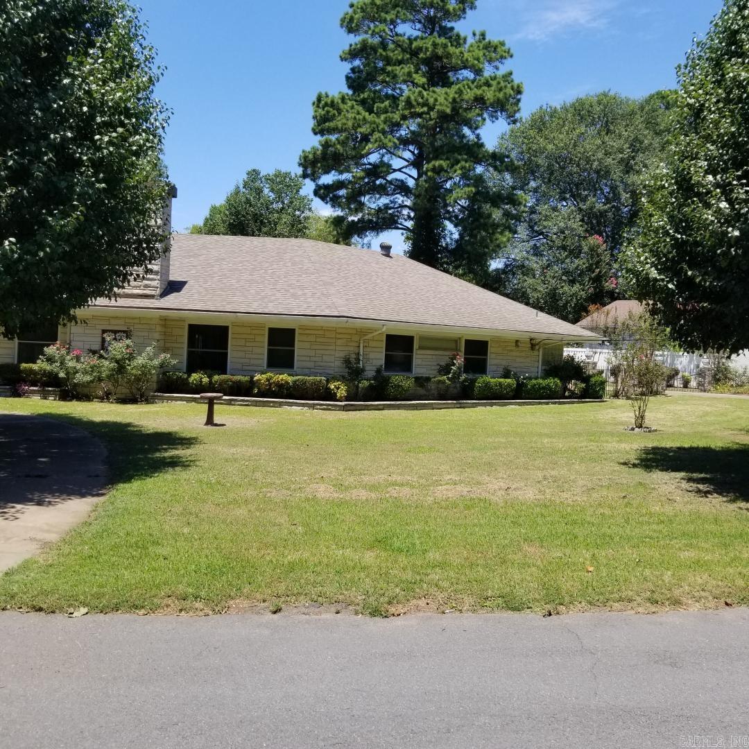 1618  Circle Dr  Malvern, AR