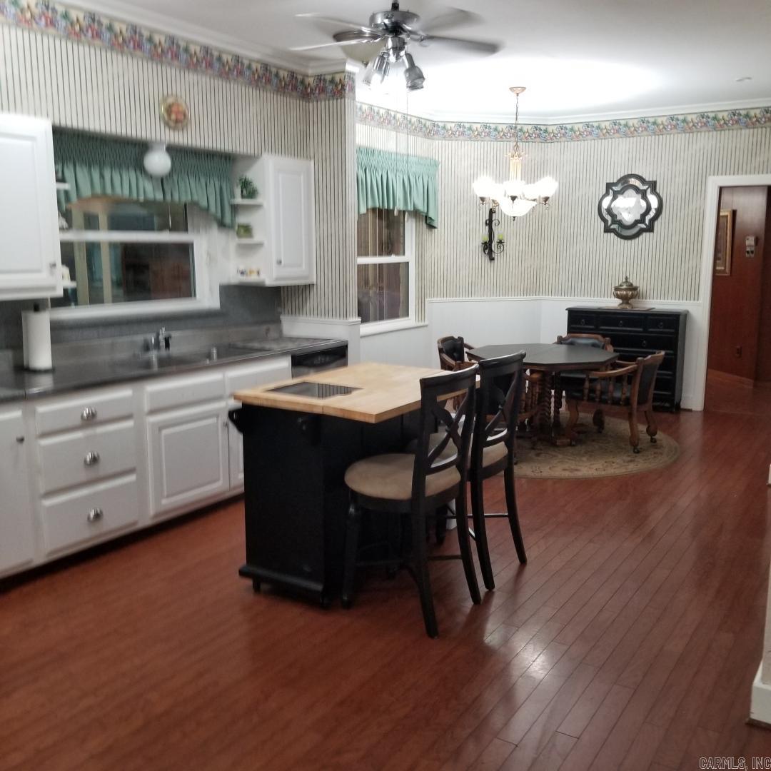 1618  Circle Dr  Malvern, AR