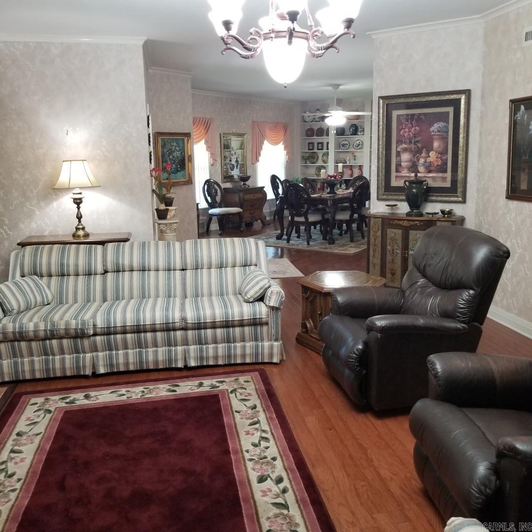 1618  Circle Dr  Malvern, AR