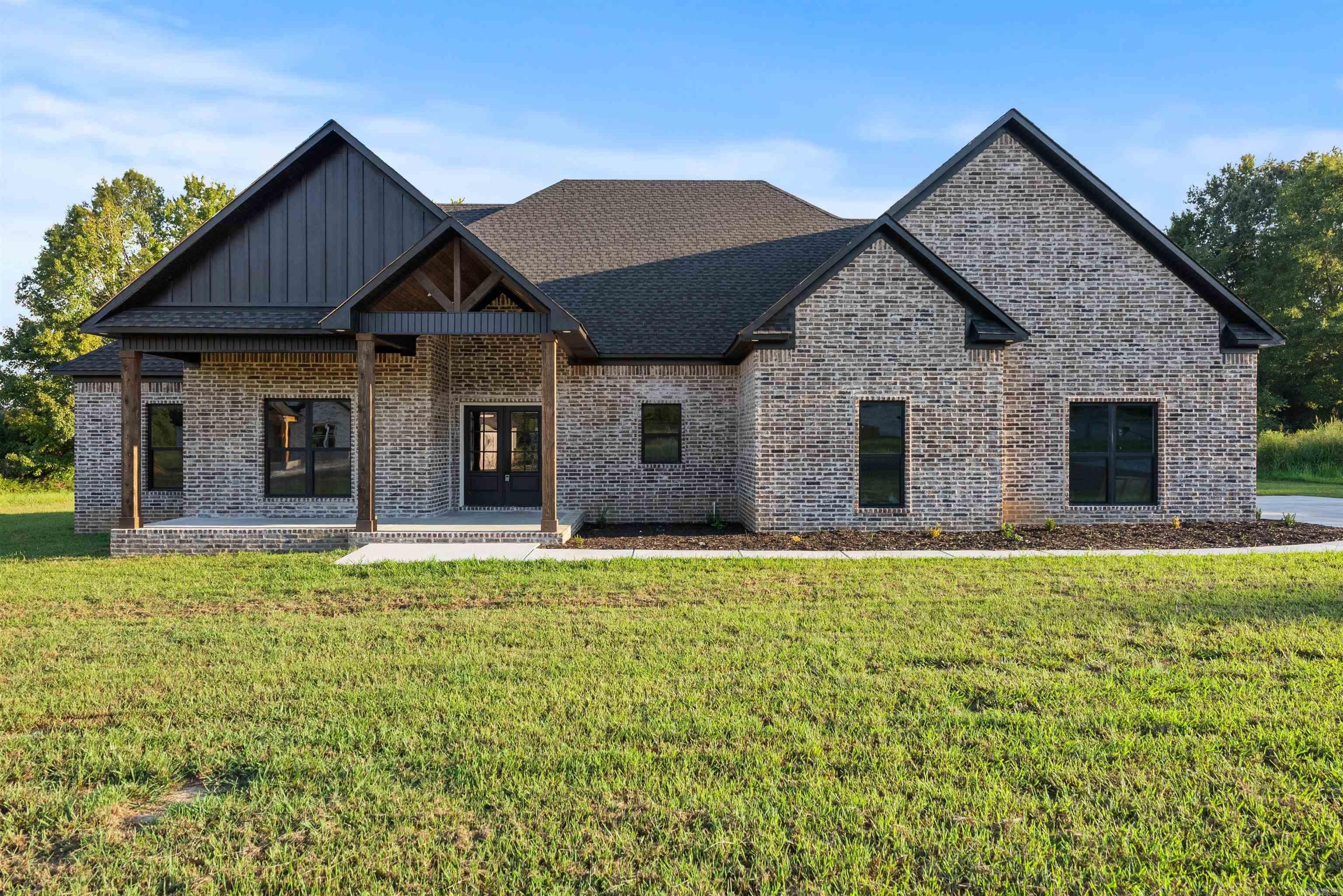 11  Ridgewood Drive  Greenbrier, AR