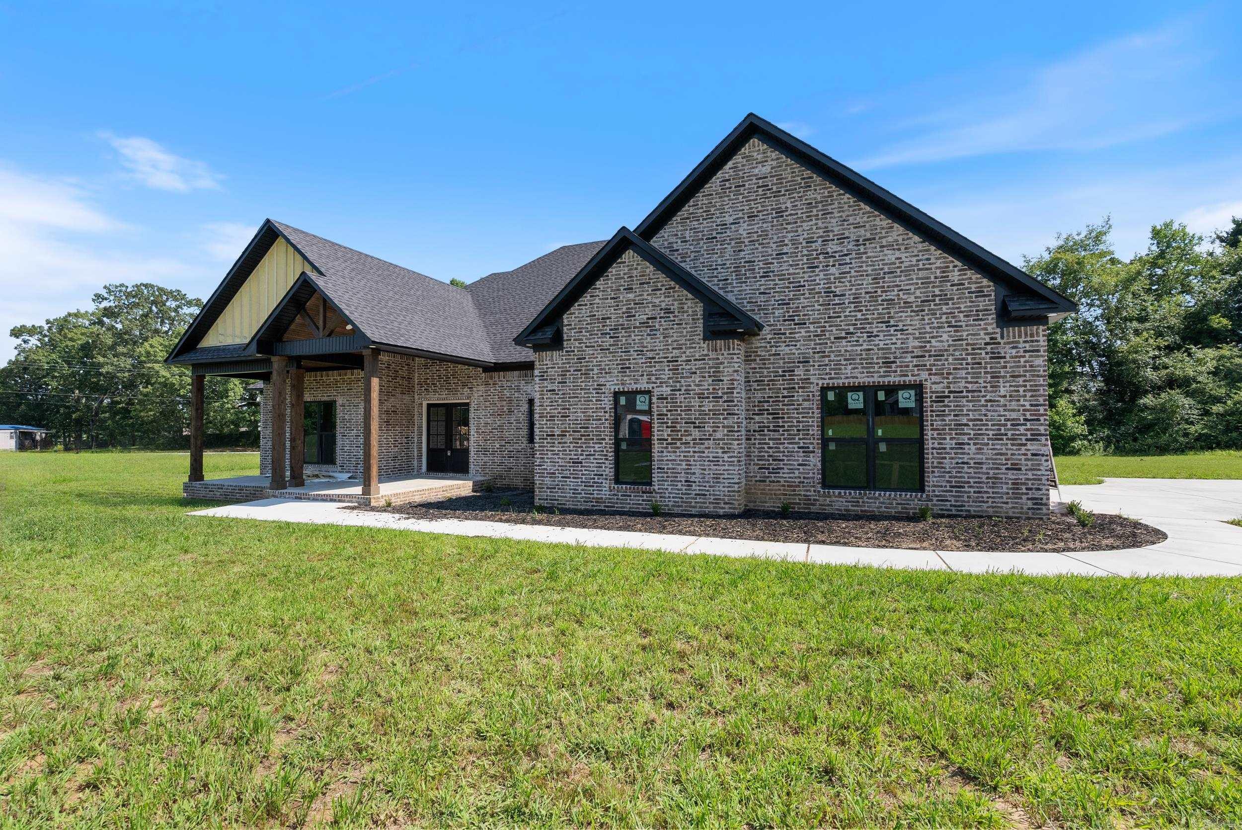 11  Ridgewood Drive  Greenbrier, AR