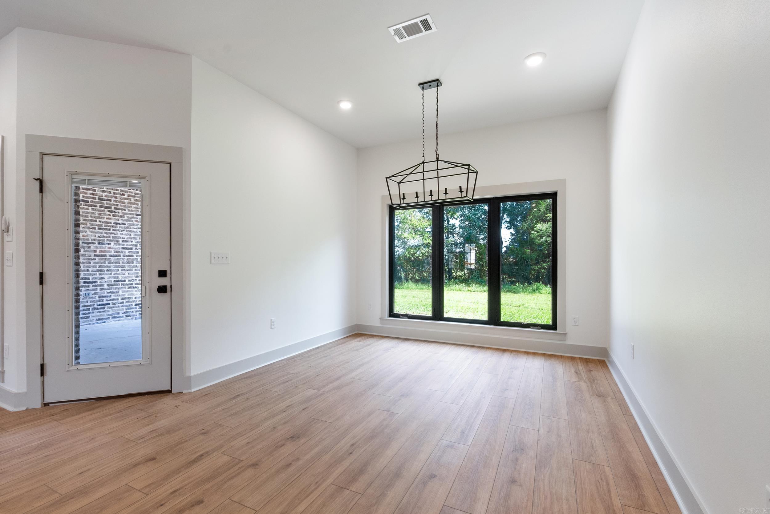 11  Ridgewood Drive  Greenbrier, AR