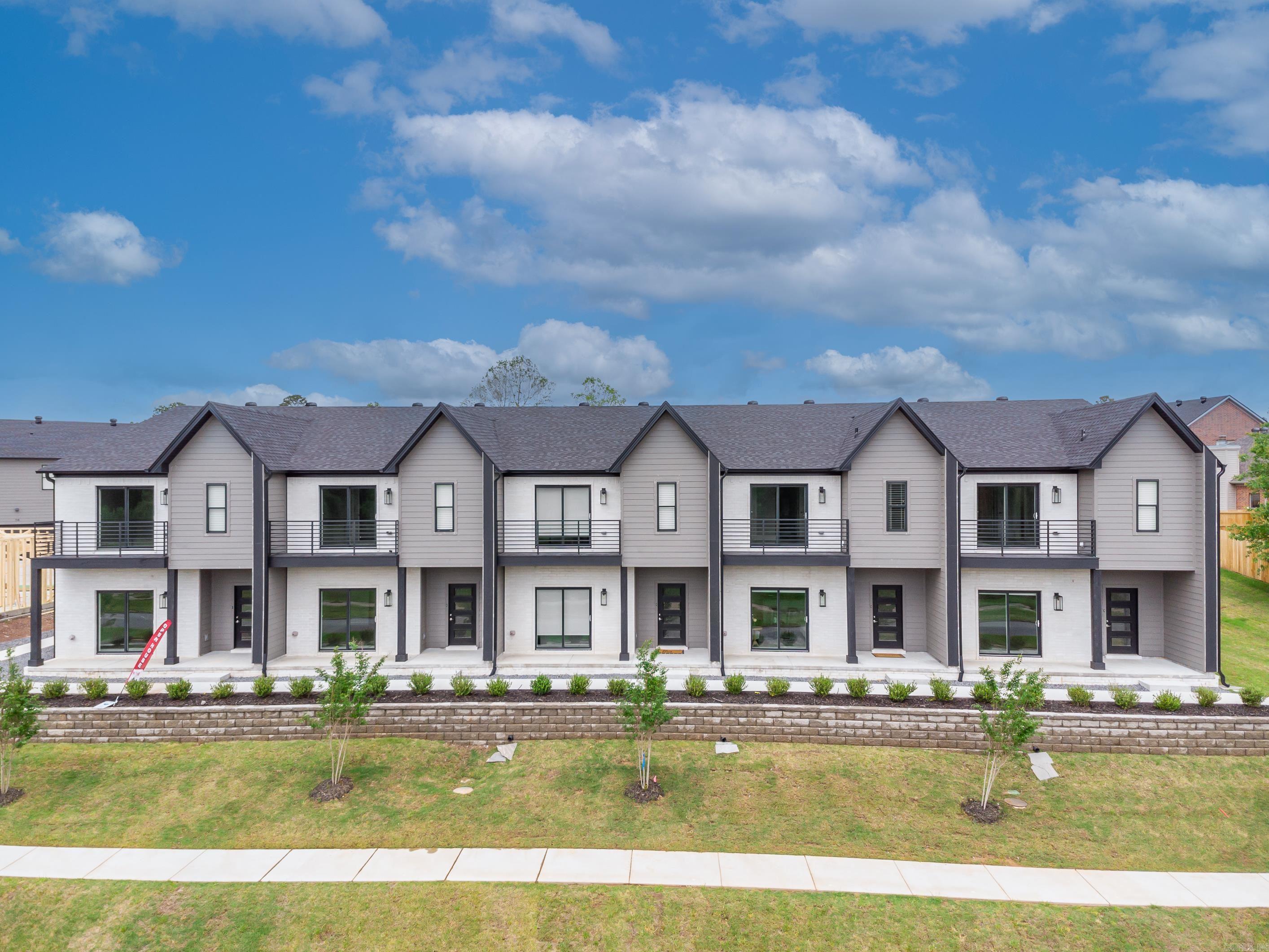 225 Country Club Parkway (24 Units) Maumelle, AR 72113