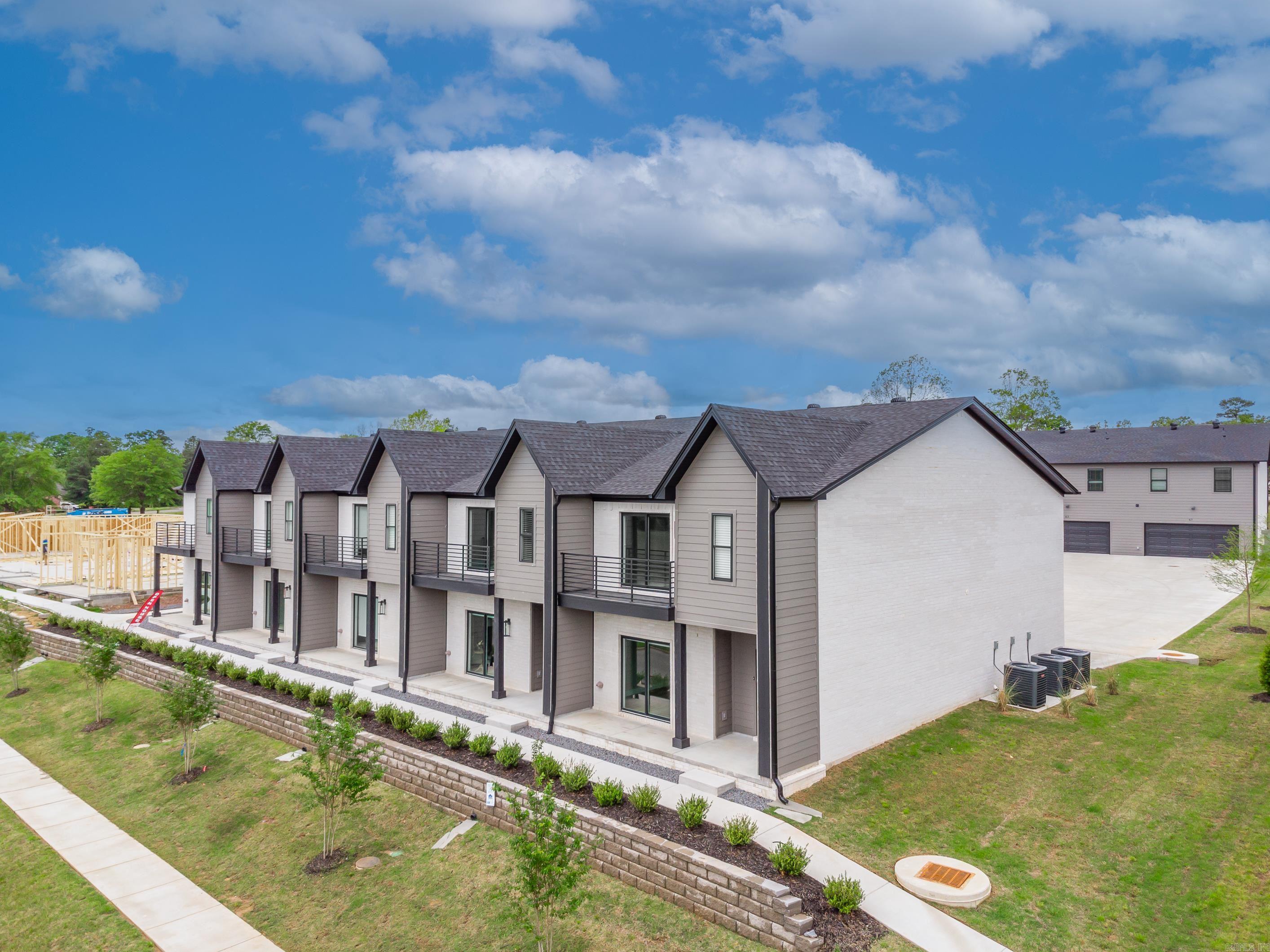 225 Country Club Parkway (24 Units) Maumelle, AR 72113