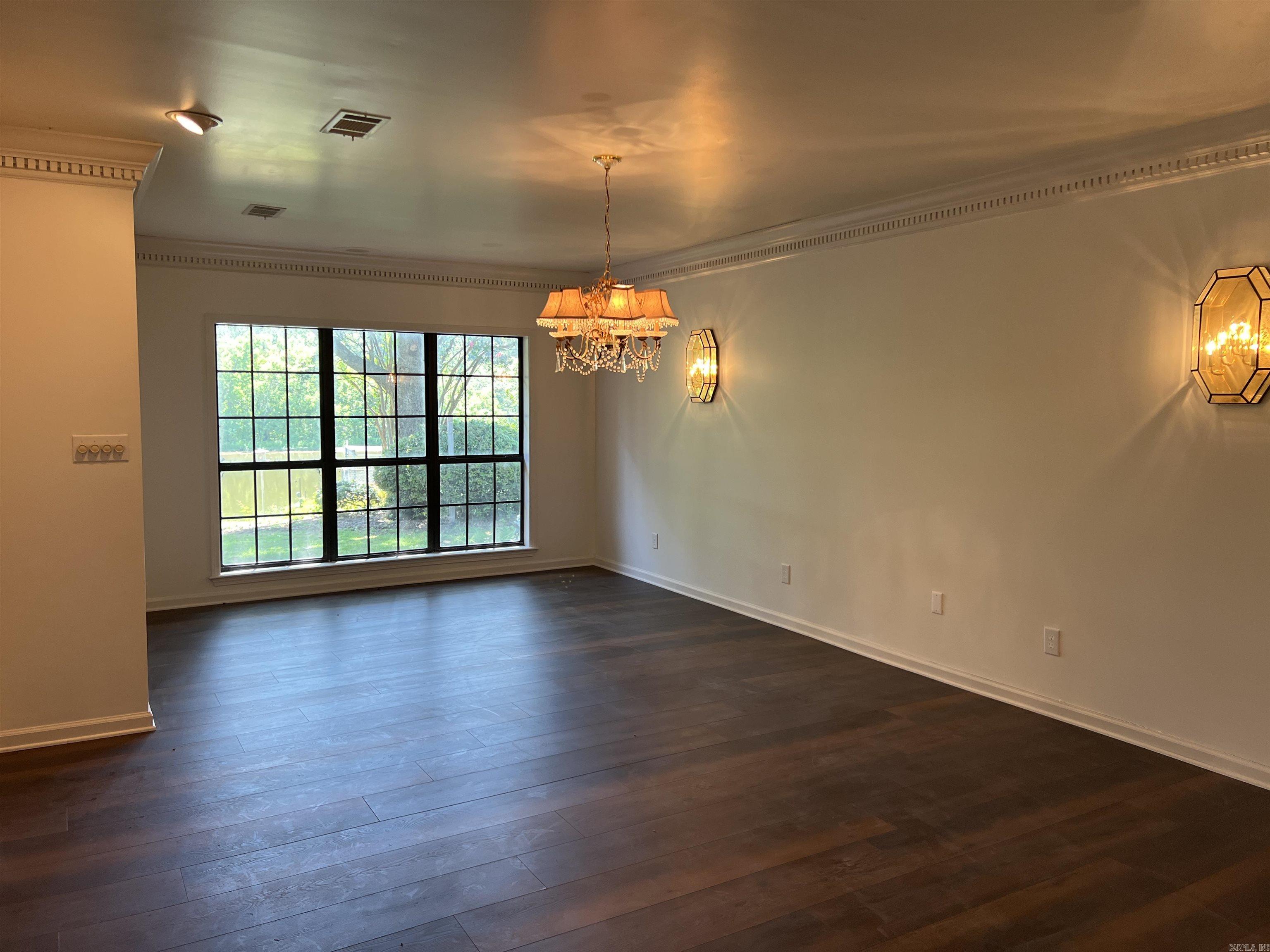 3111 Holiday Drive Pine Bluff, AR 71602