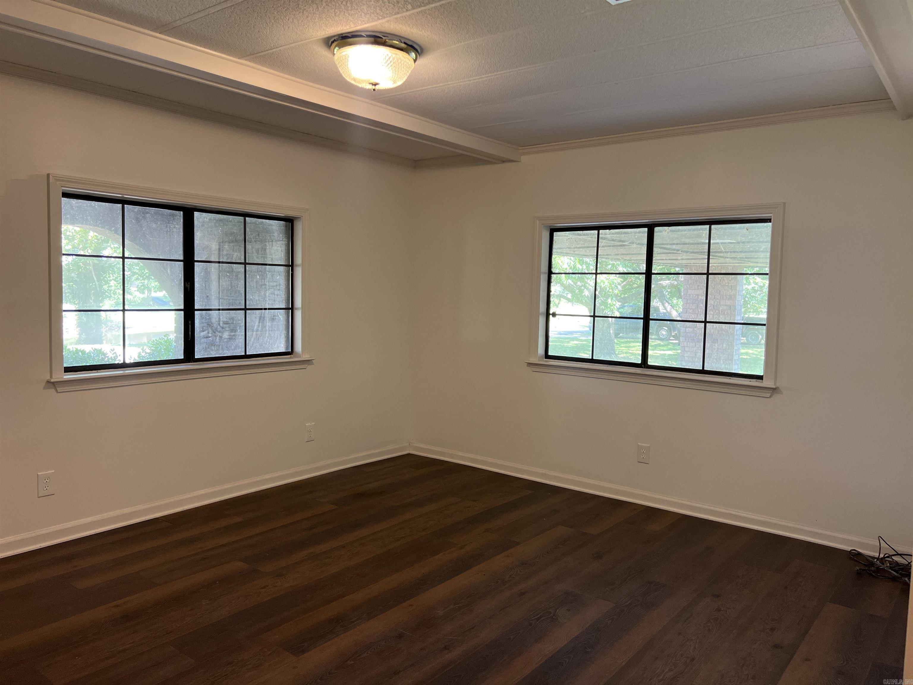 3111 Holiday Drive Pine Bluff, AR 71602