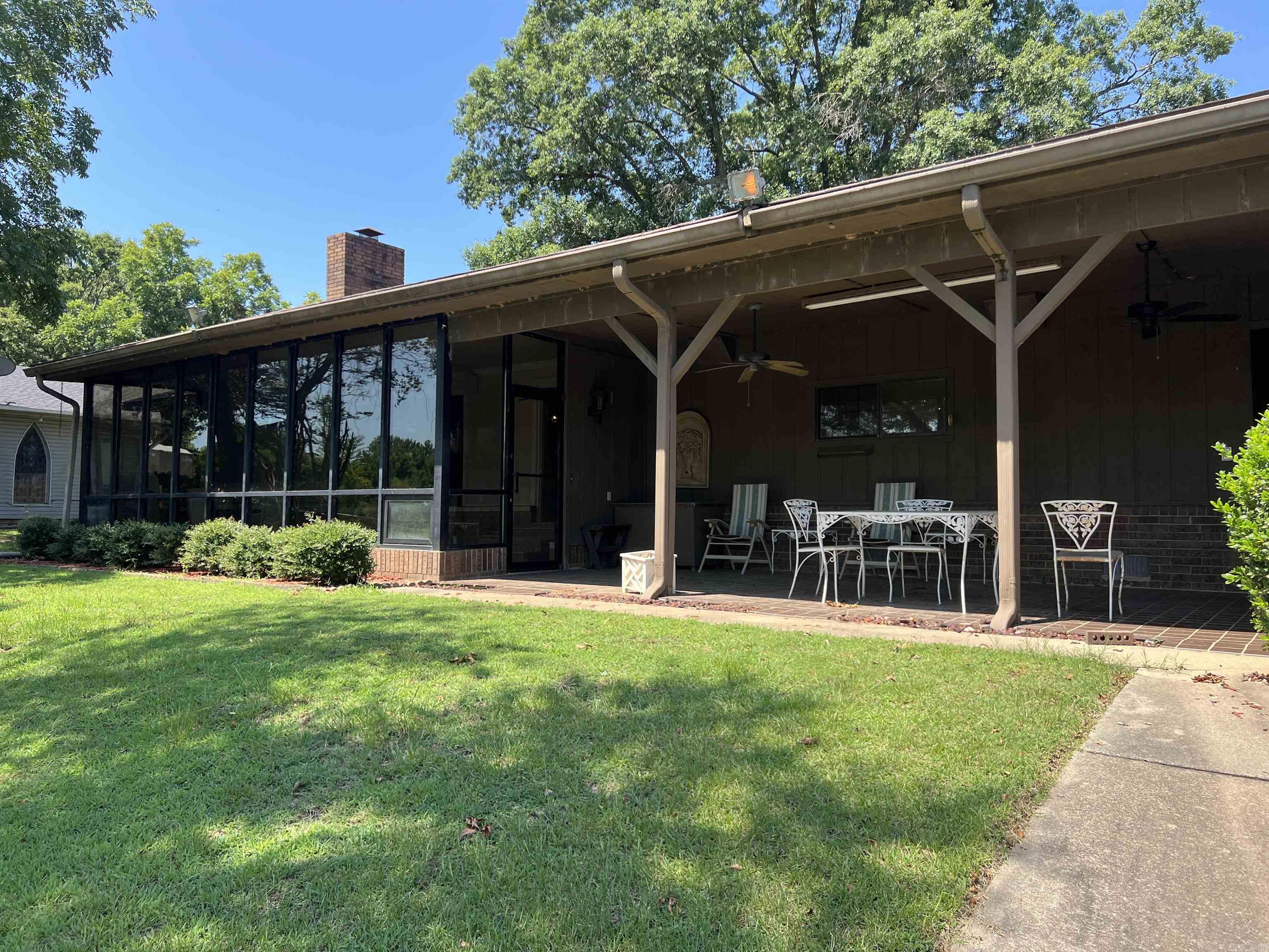 3111 Holiday Drive Pine Bluff, AR 71602