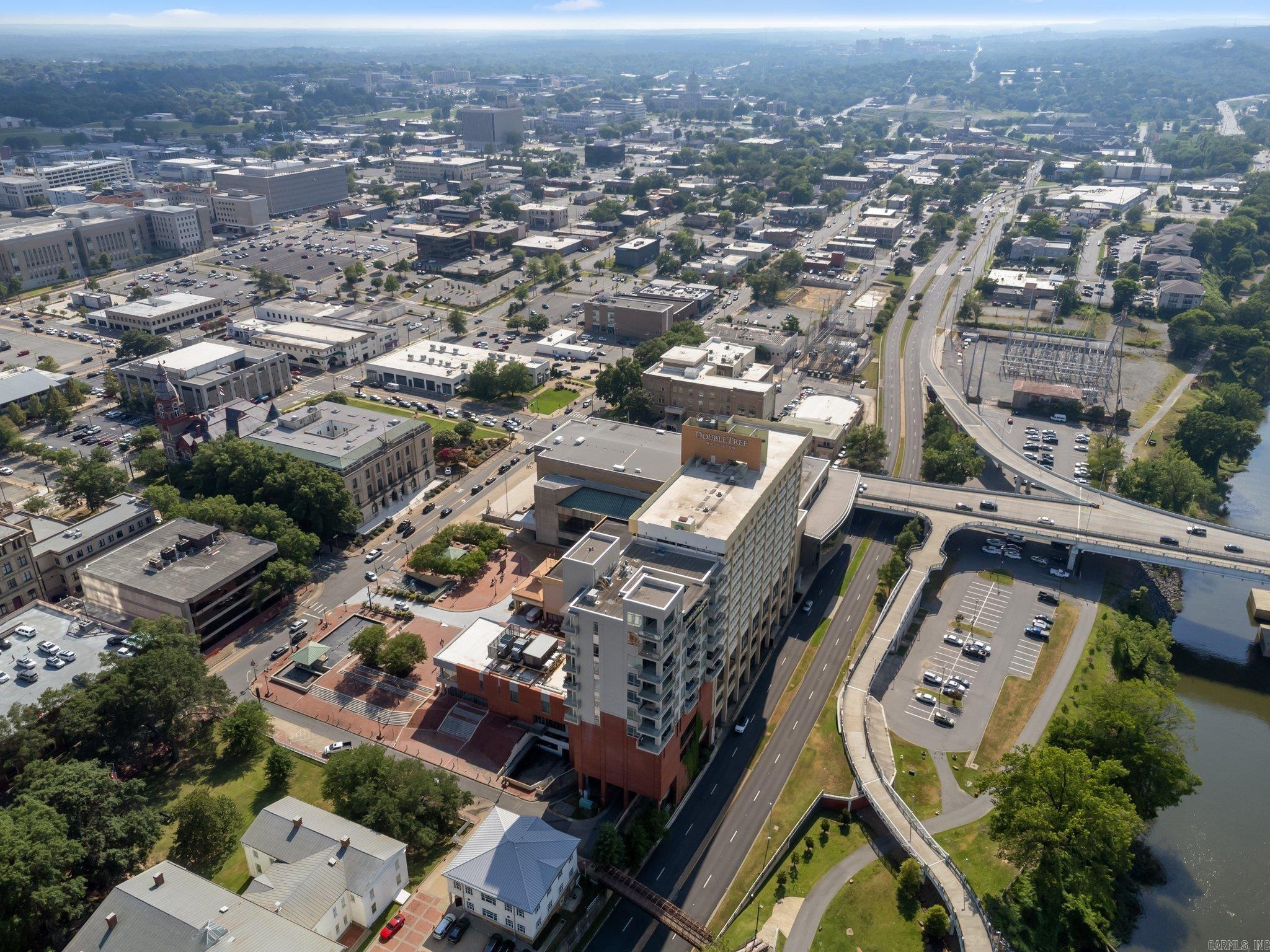 5 Statehouse Plaza Little Rock, AR 72201