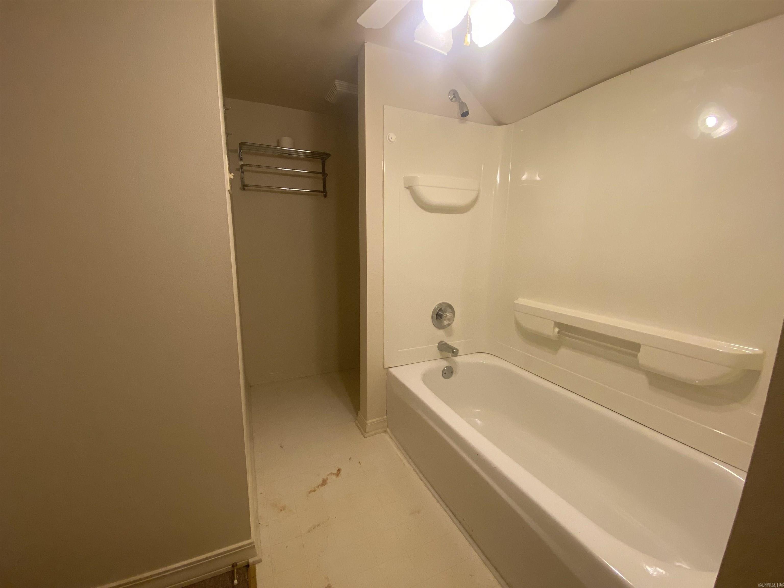 1  Mattison  Vilonia, AR