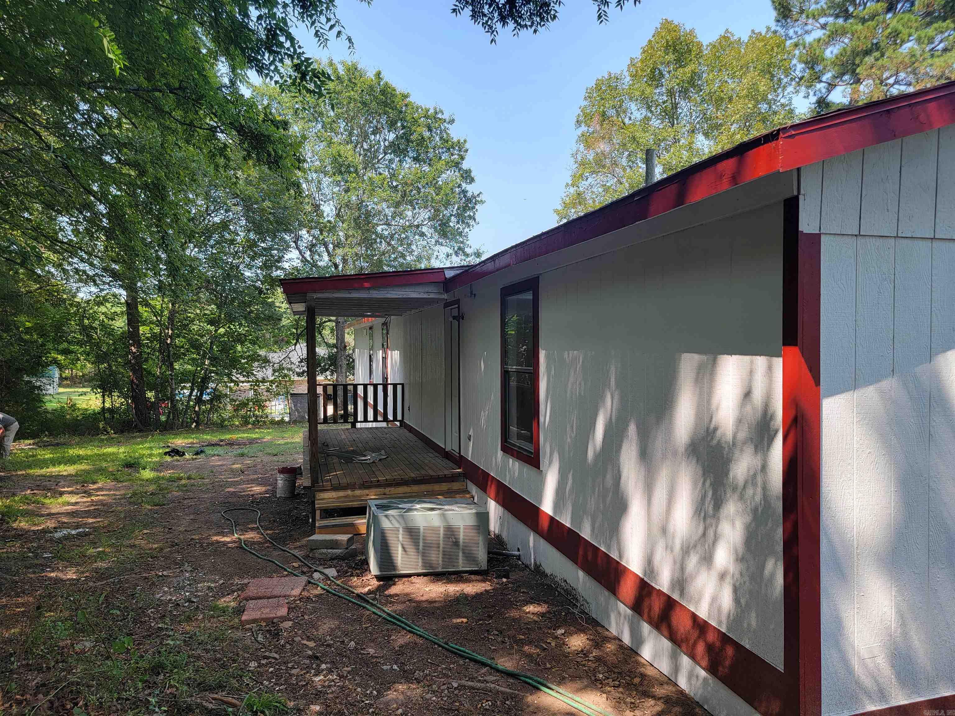 138  Davis Ln  Mena, AR