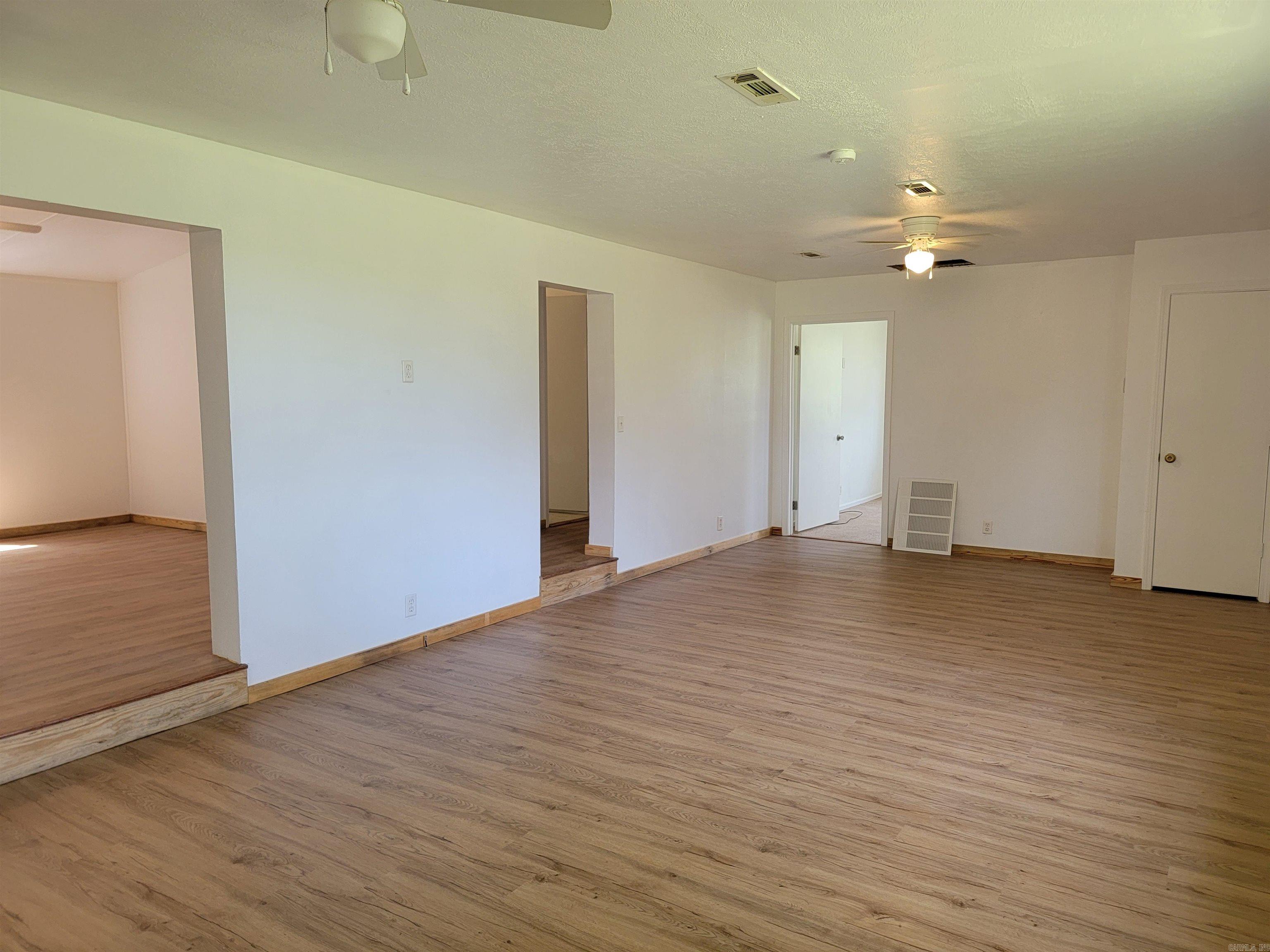 138  Davis Ln  Mena, AR