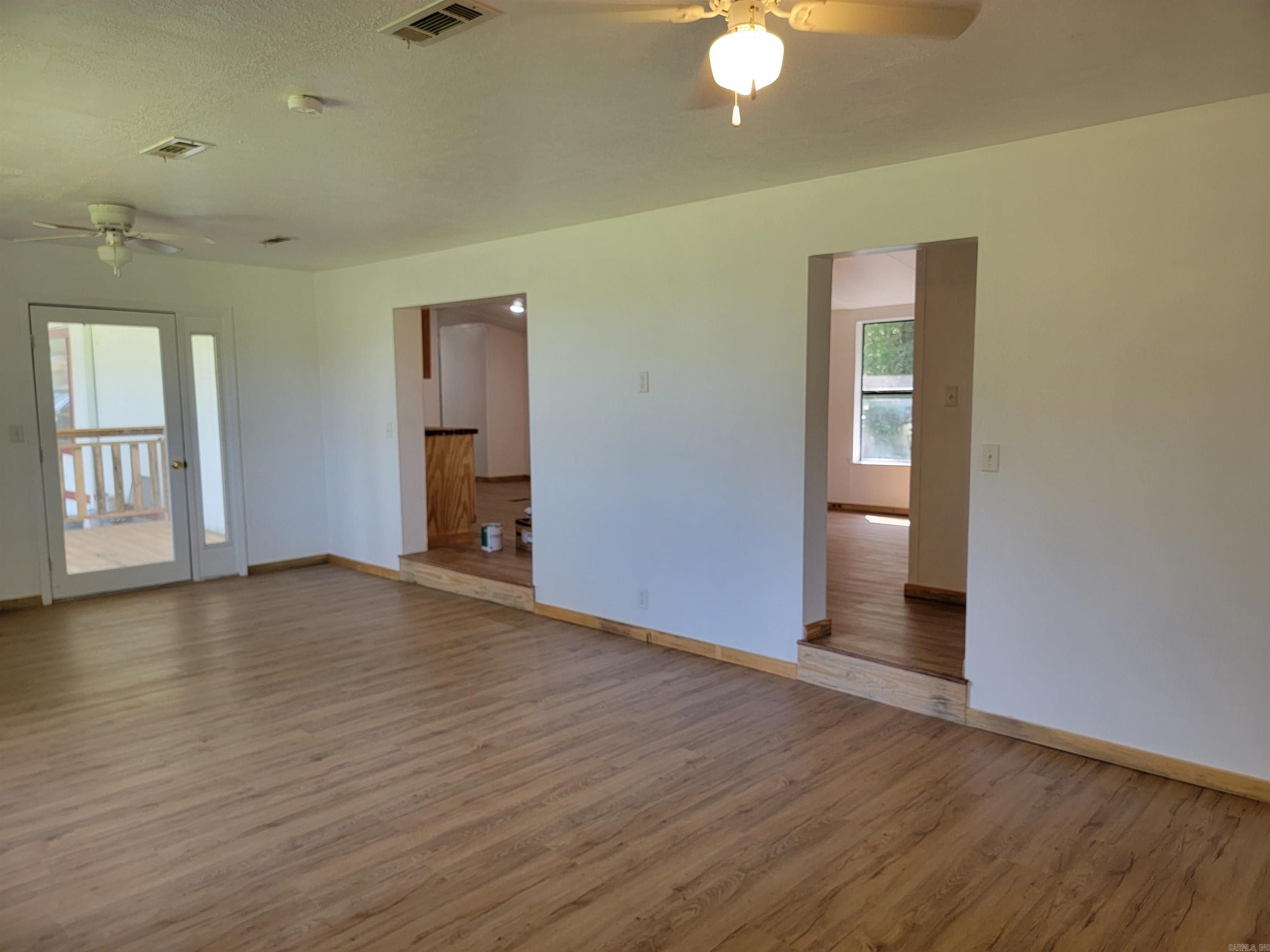 138  Davis Ln  Mena, AR