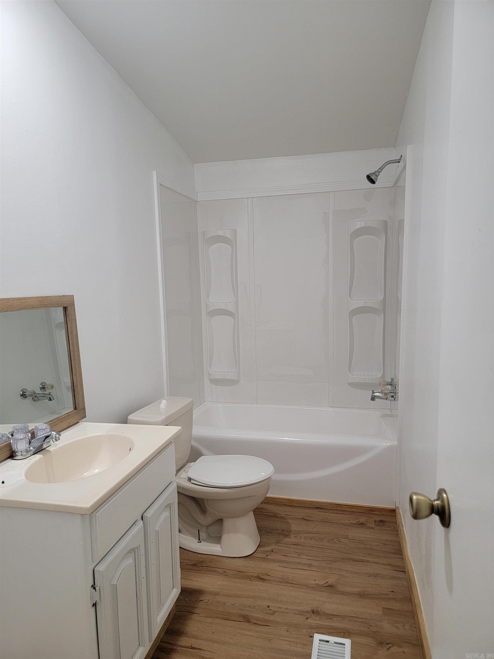138  Davis Ln  Mena, AR