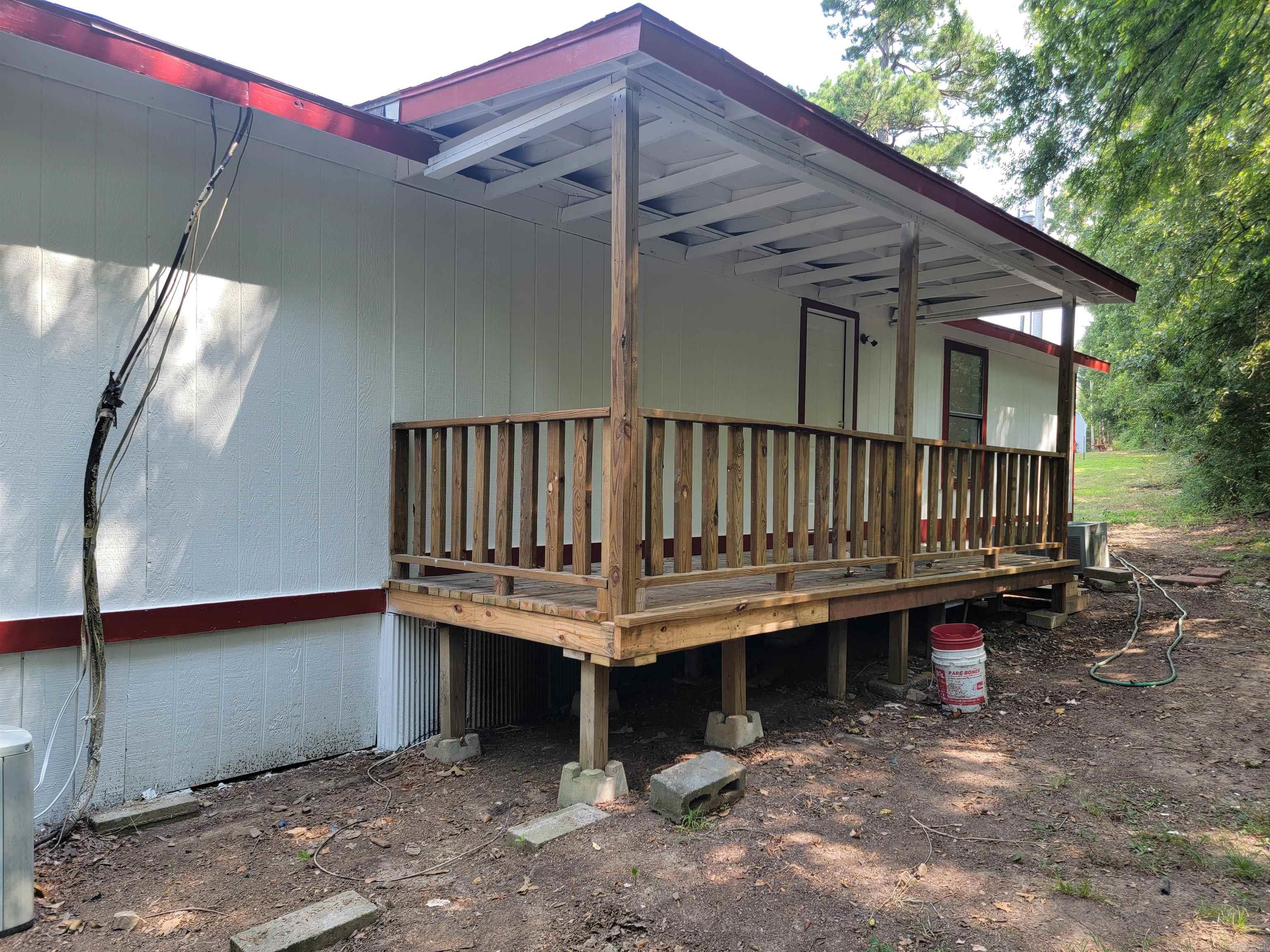 138  Davis Ln  Mena, AR