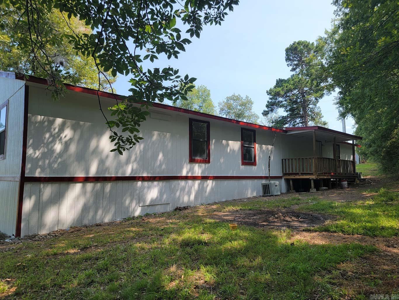 138  Davis Ln  Mena, AR
