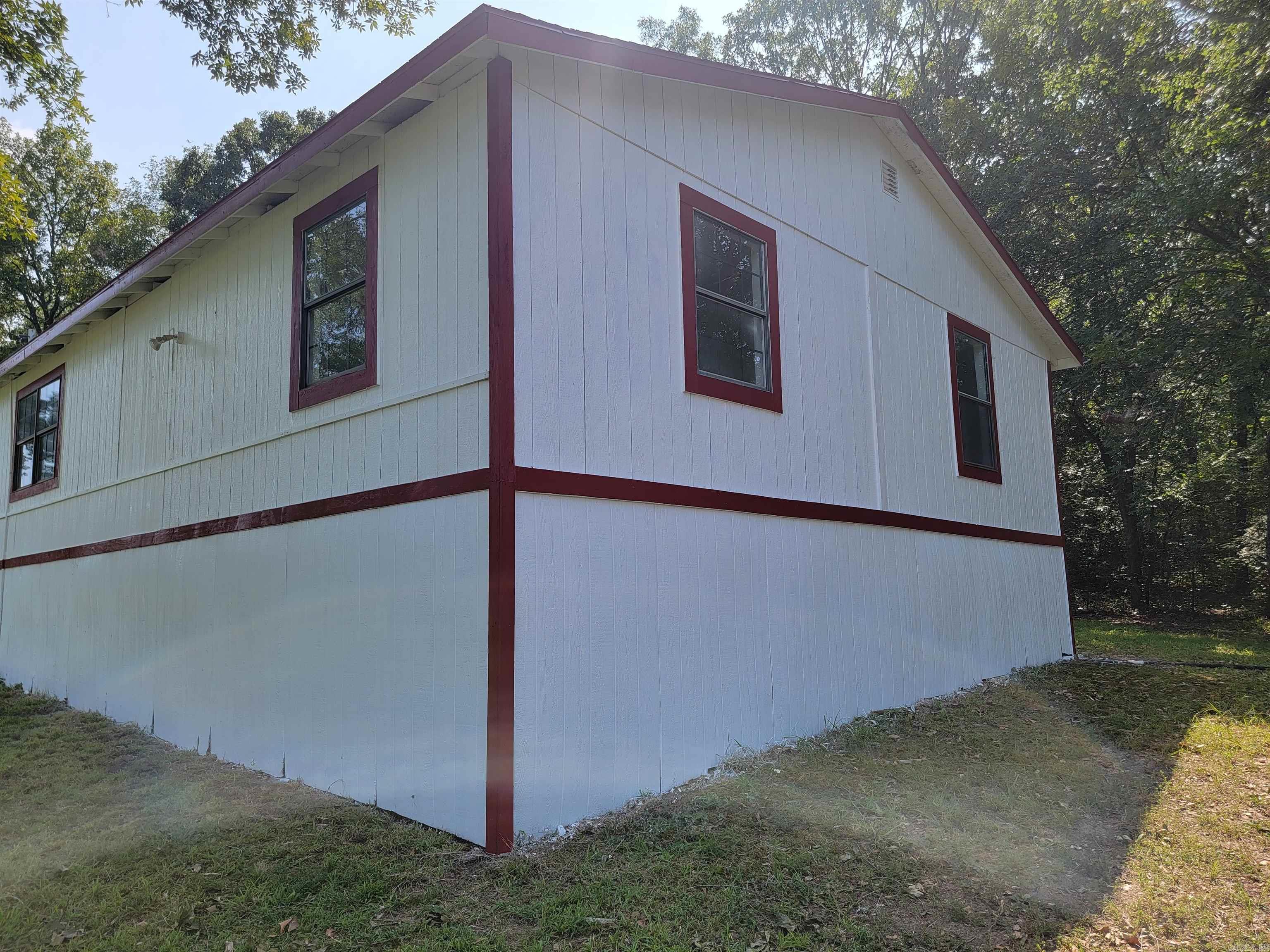 138  Davis Ln  Mena, AR