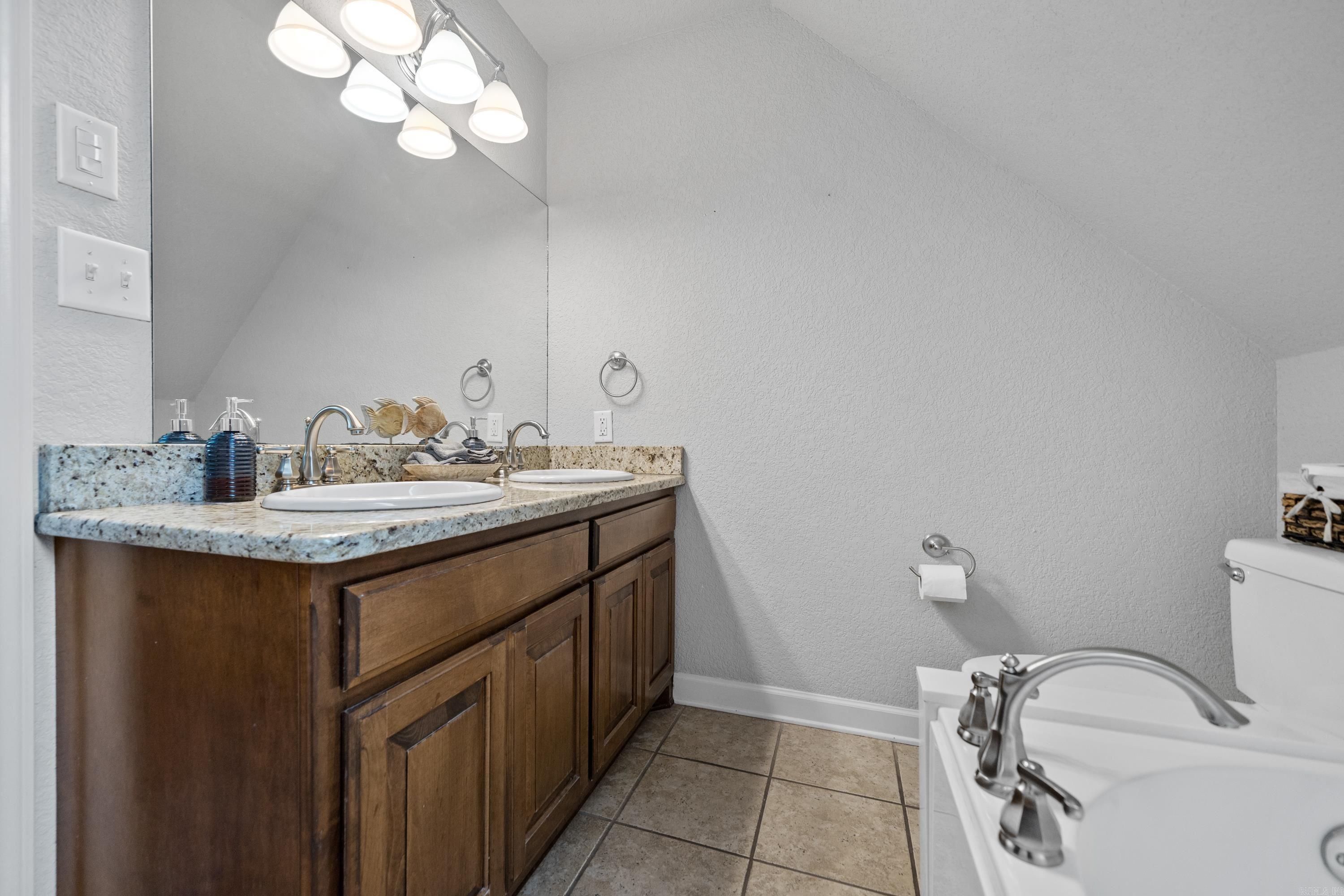 120,121,122 Chesapeake Cove Hot Springs, AR 71913