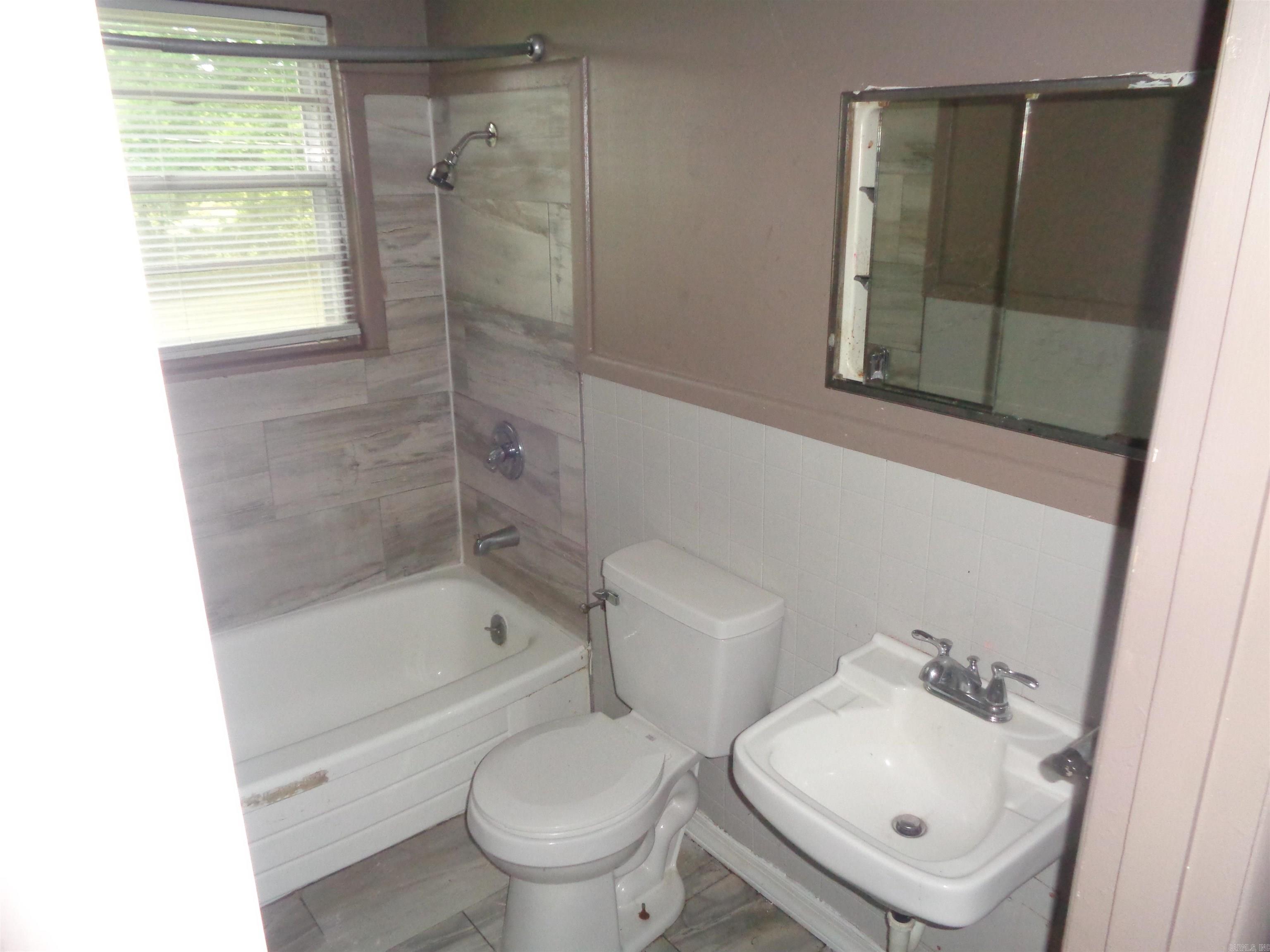 2400  Howard  Little Rock, AR