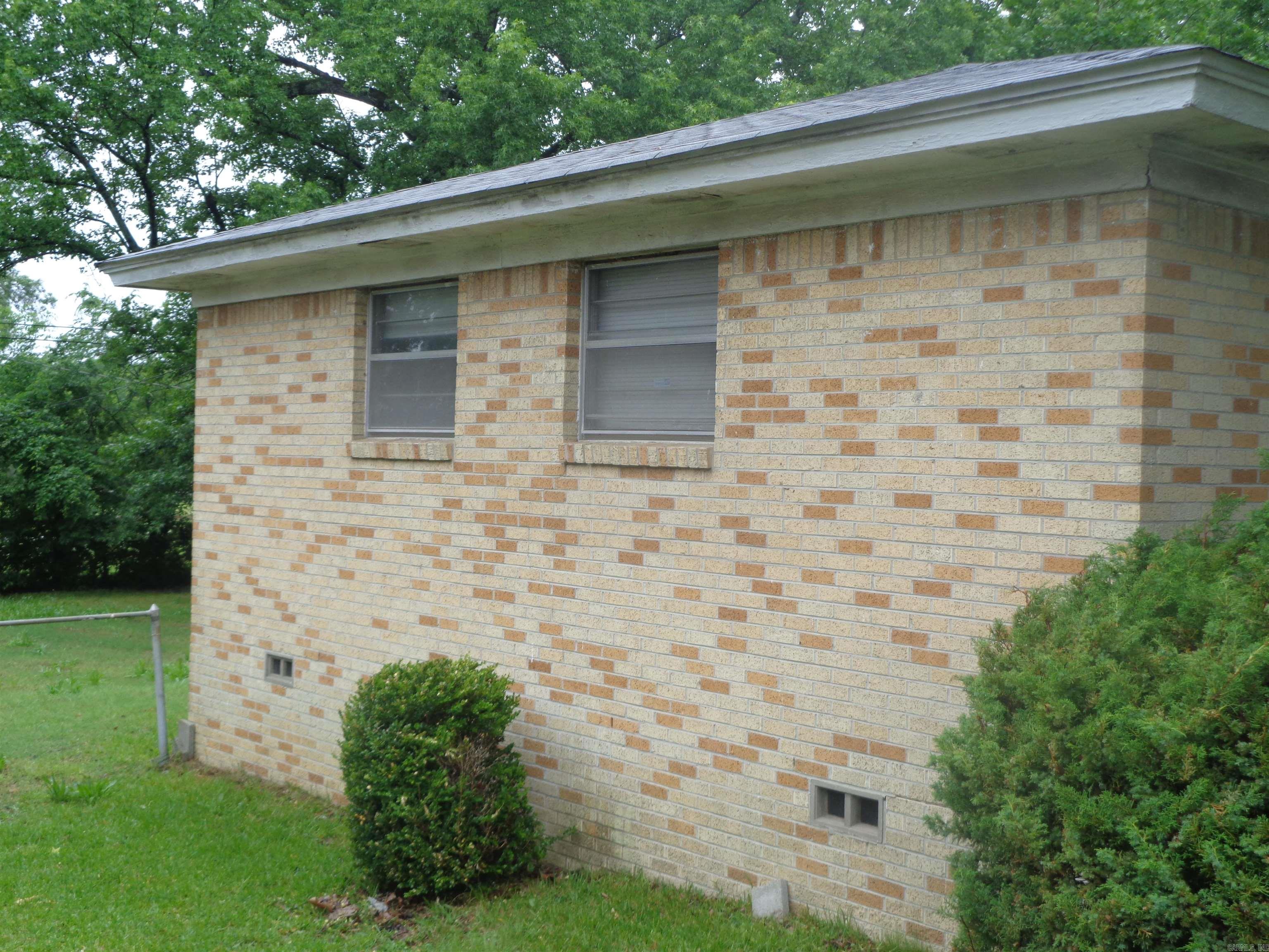 2400  Howard  Little Rock, AR