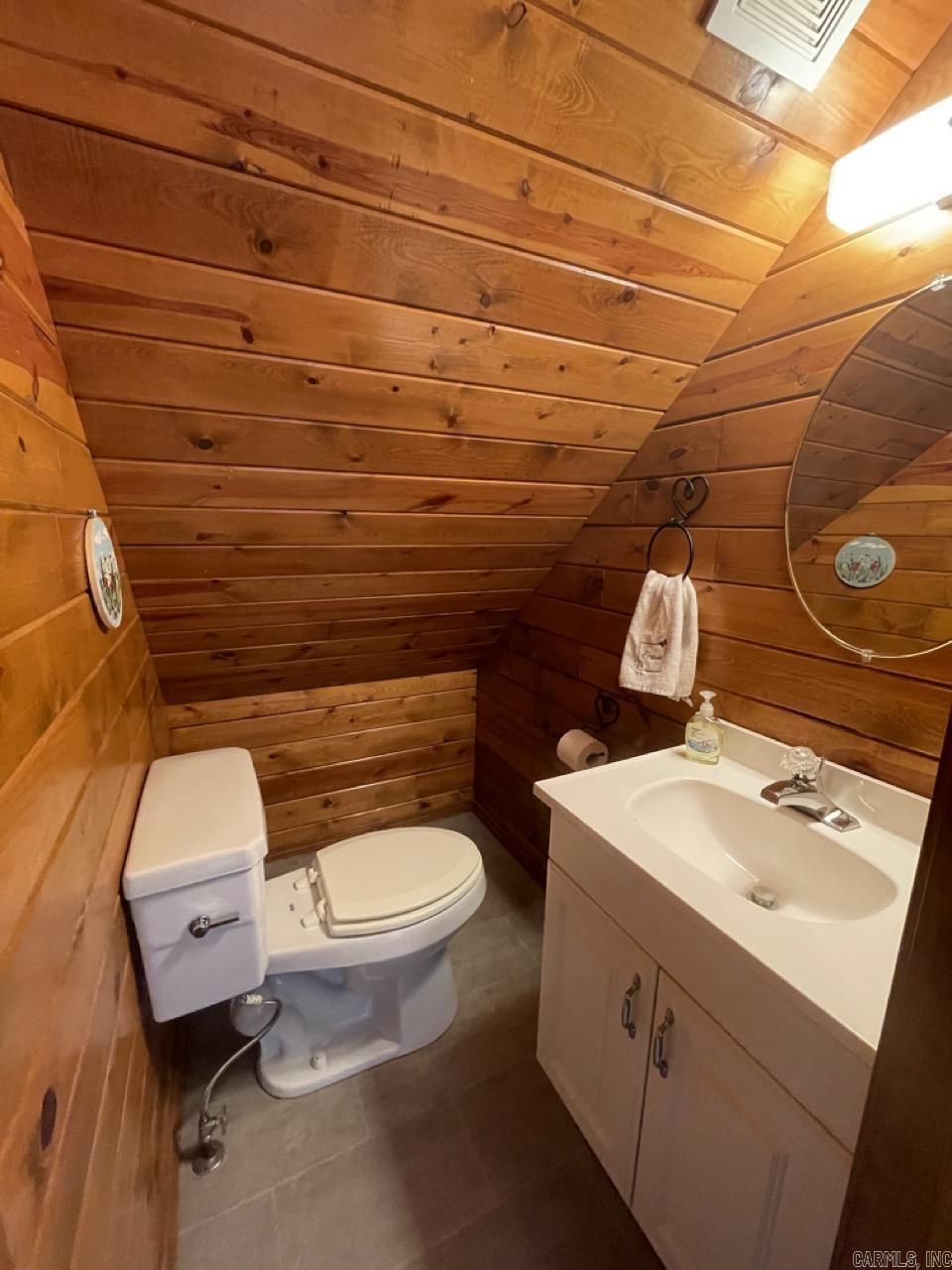 509A  Woodland Hills  Hardy, AR